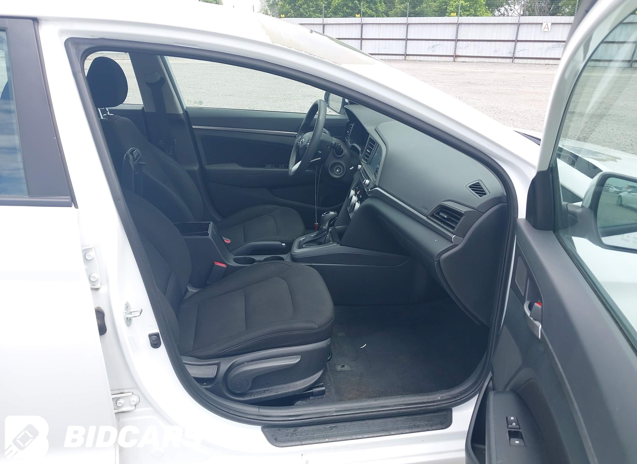 2019 Hyundai Elantra, Sel