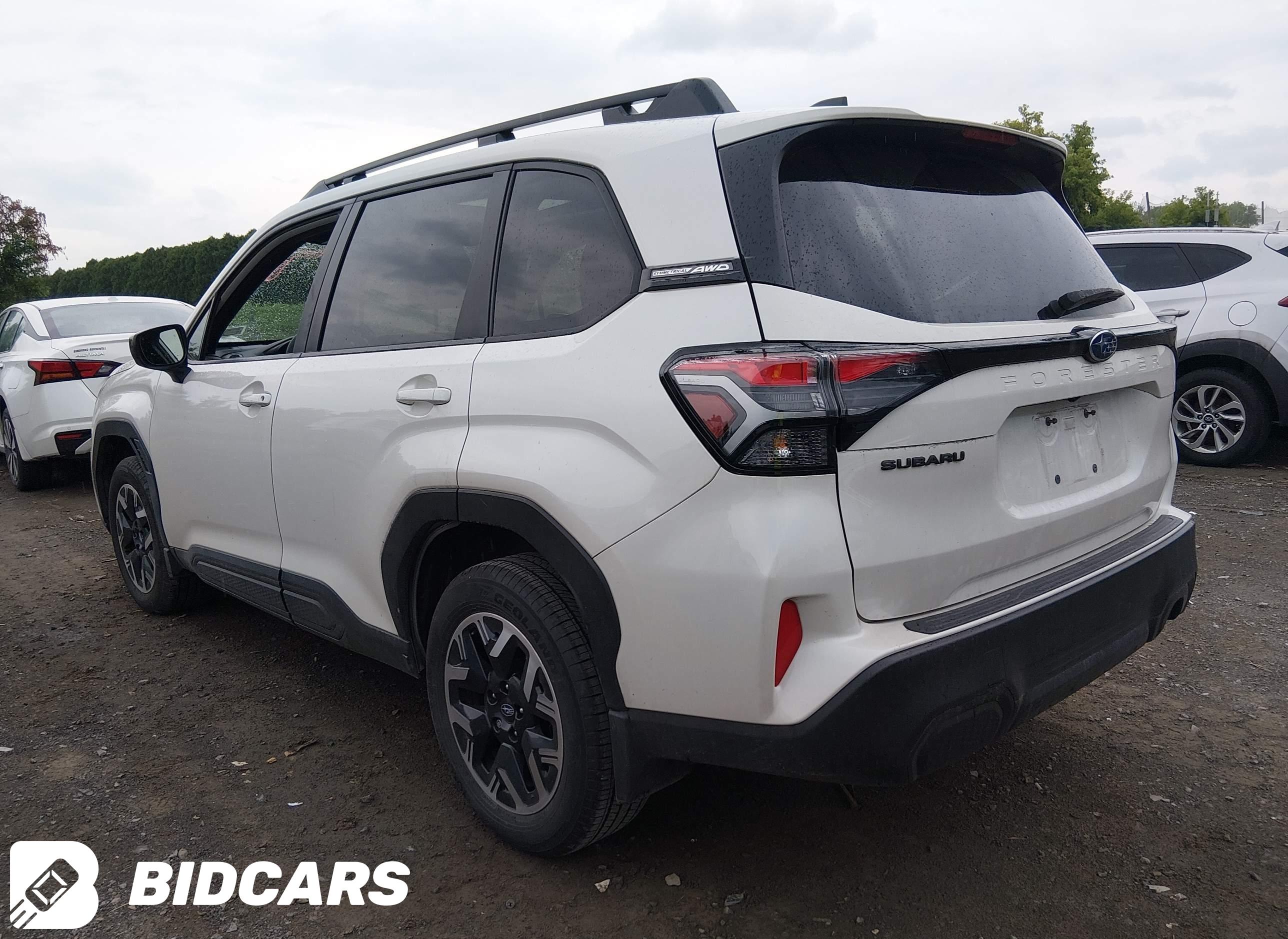 2025 Subaru Forester, Premium