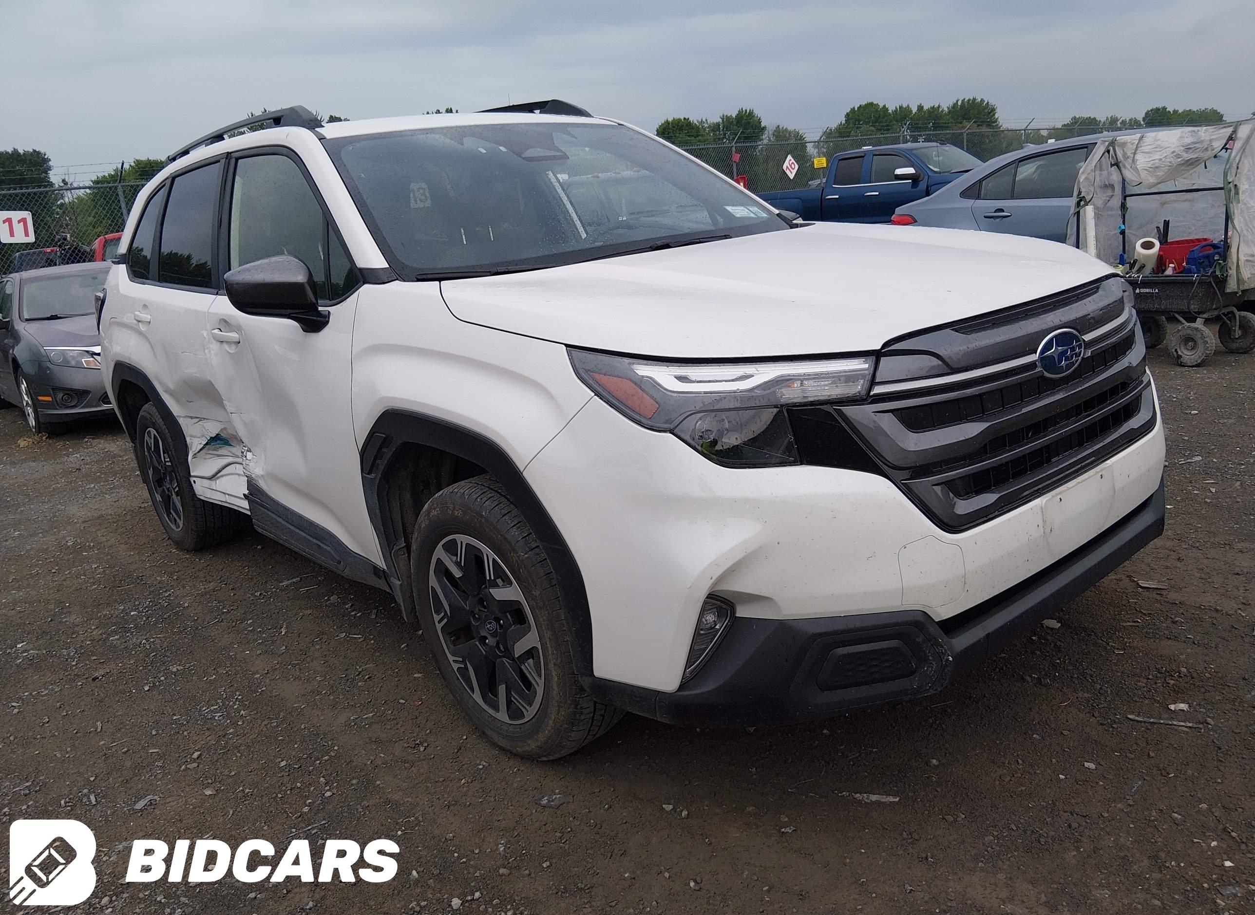 2025 Subaru Forester, Premium
