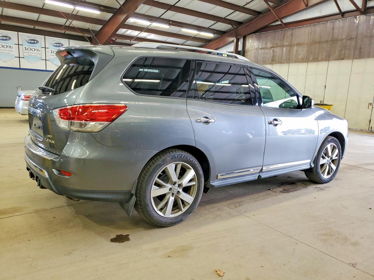 2016 Niss Pathfinder, Platinum