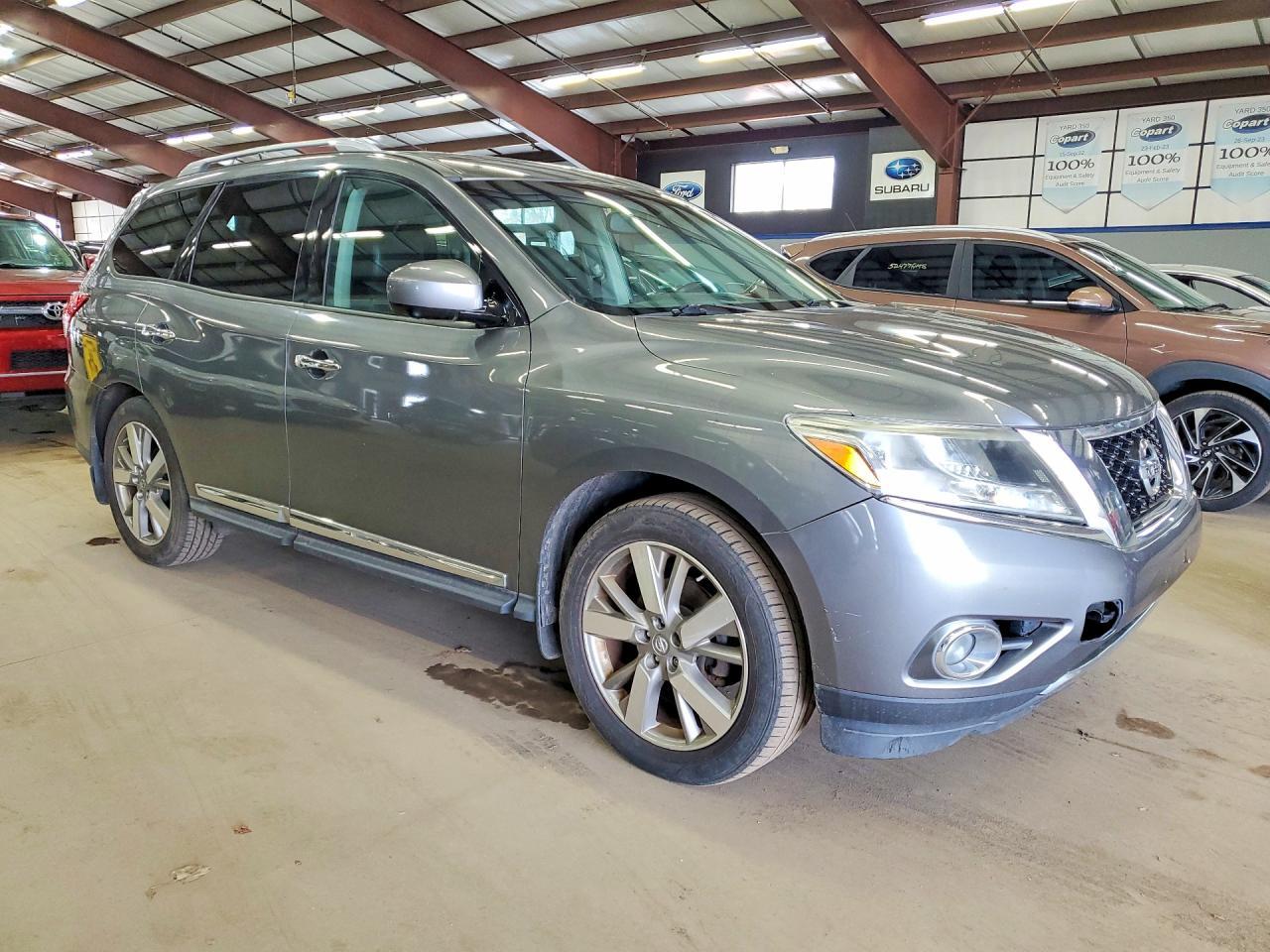2016 Niss Pathfinder, Platinum