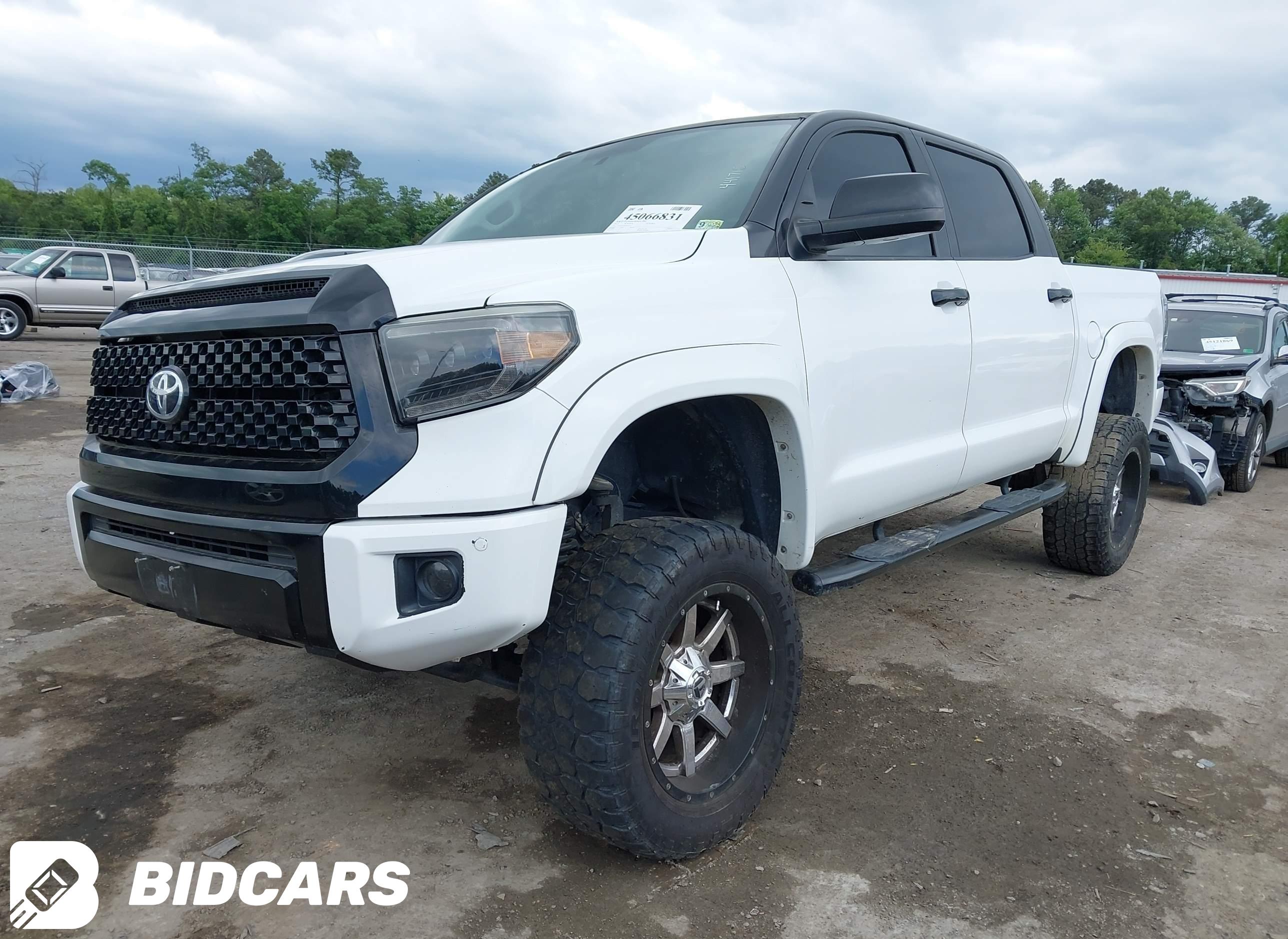 2015 Toyota Tundra, Platinum...