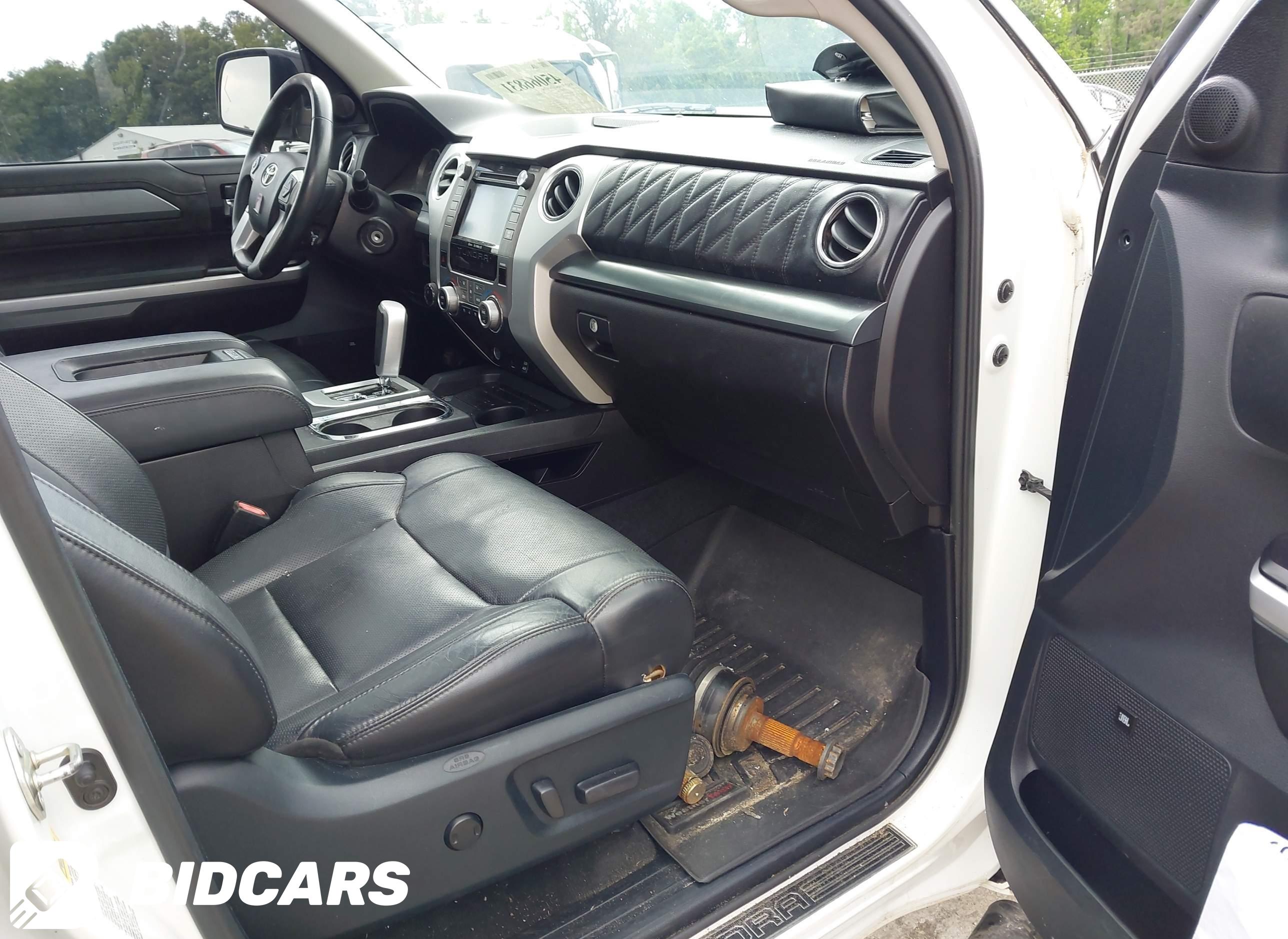2015 Toyota Tundra, Platinum...