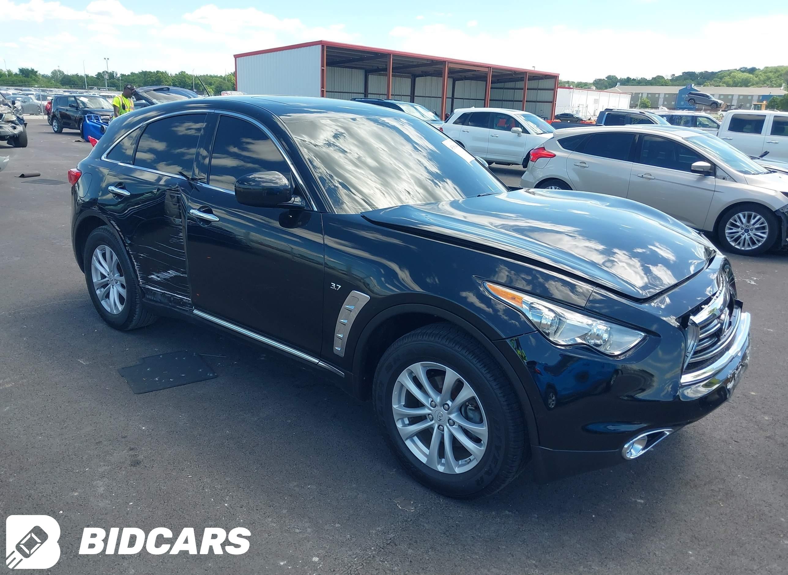 2016 Infiniti QX70