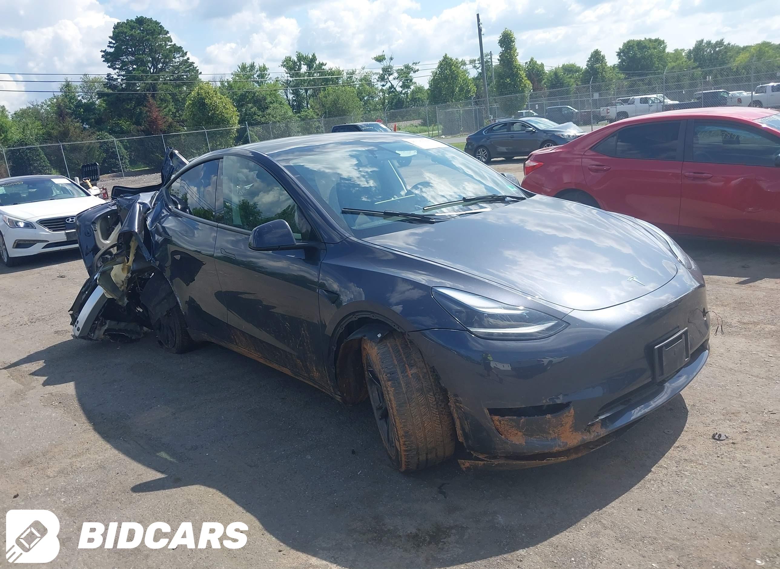2024 Tesla Model Y, Long Rang...