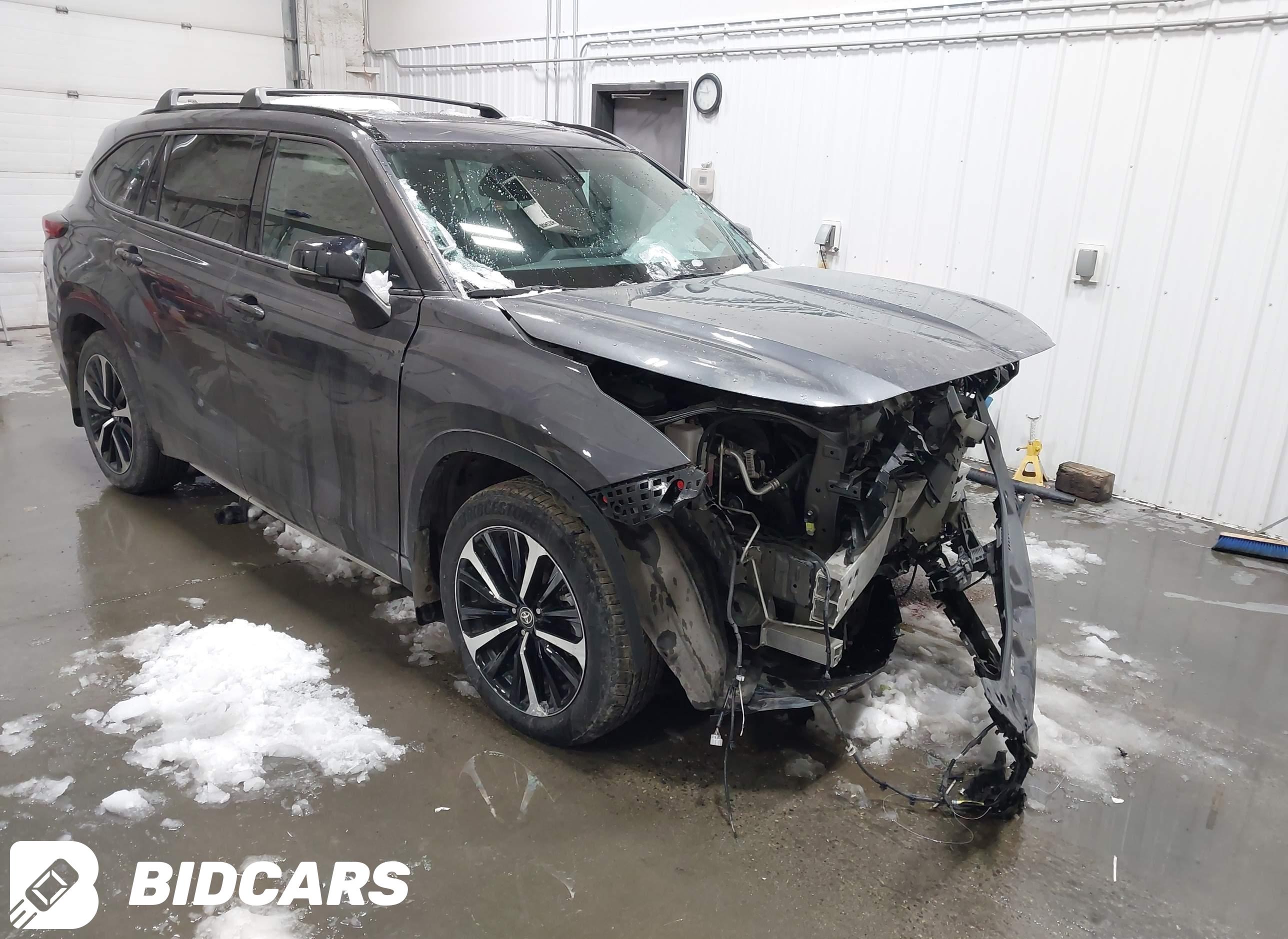 2022 Toyota Highlander, Xse