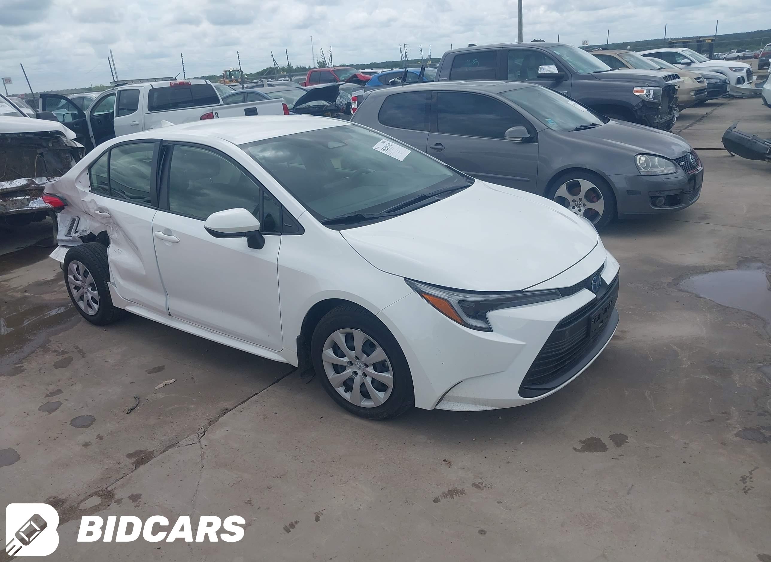 2025 Toyota Corolla, Hybrid Le