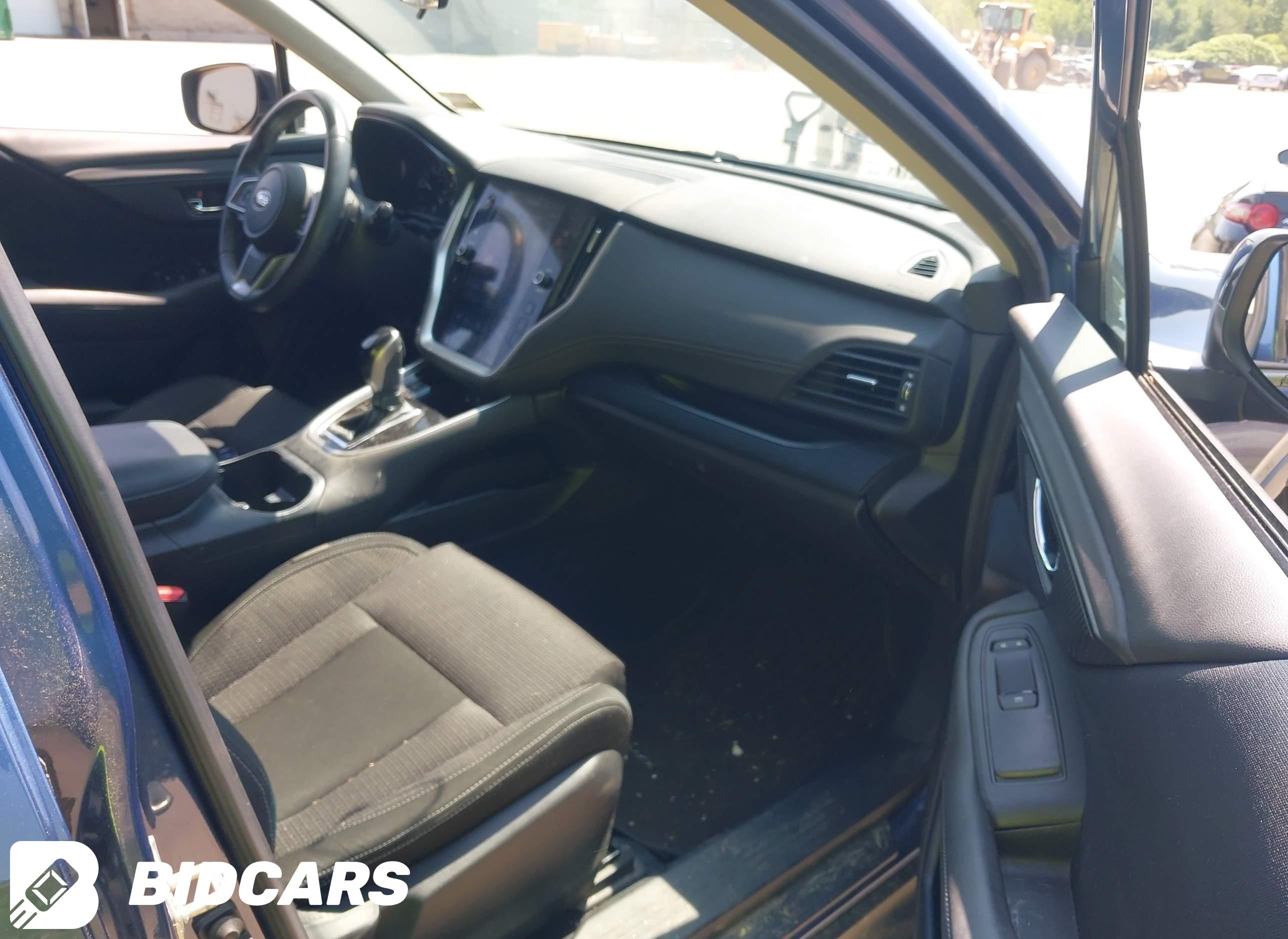 2020 Subaru Outback, Premium