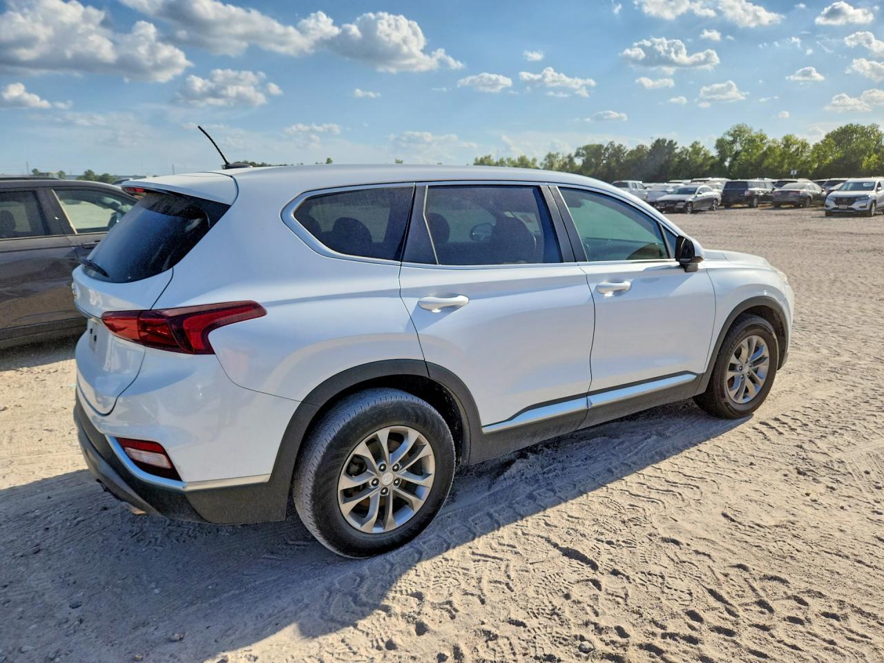 2019 Hyundai Santa Fe, SE