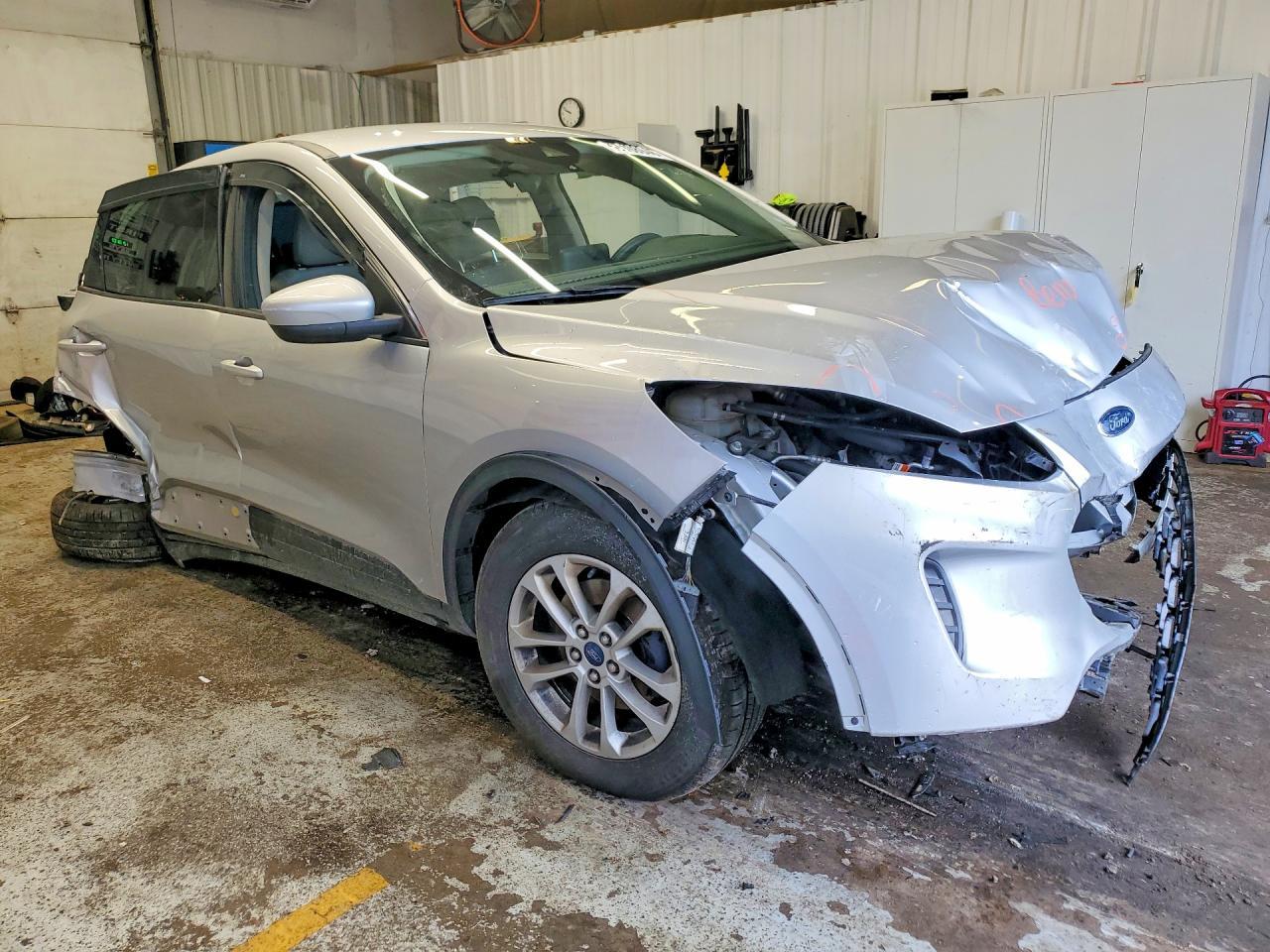 2020 Ford Escape, SE