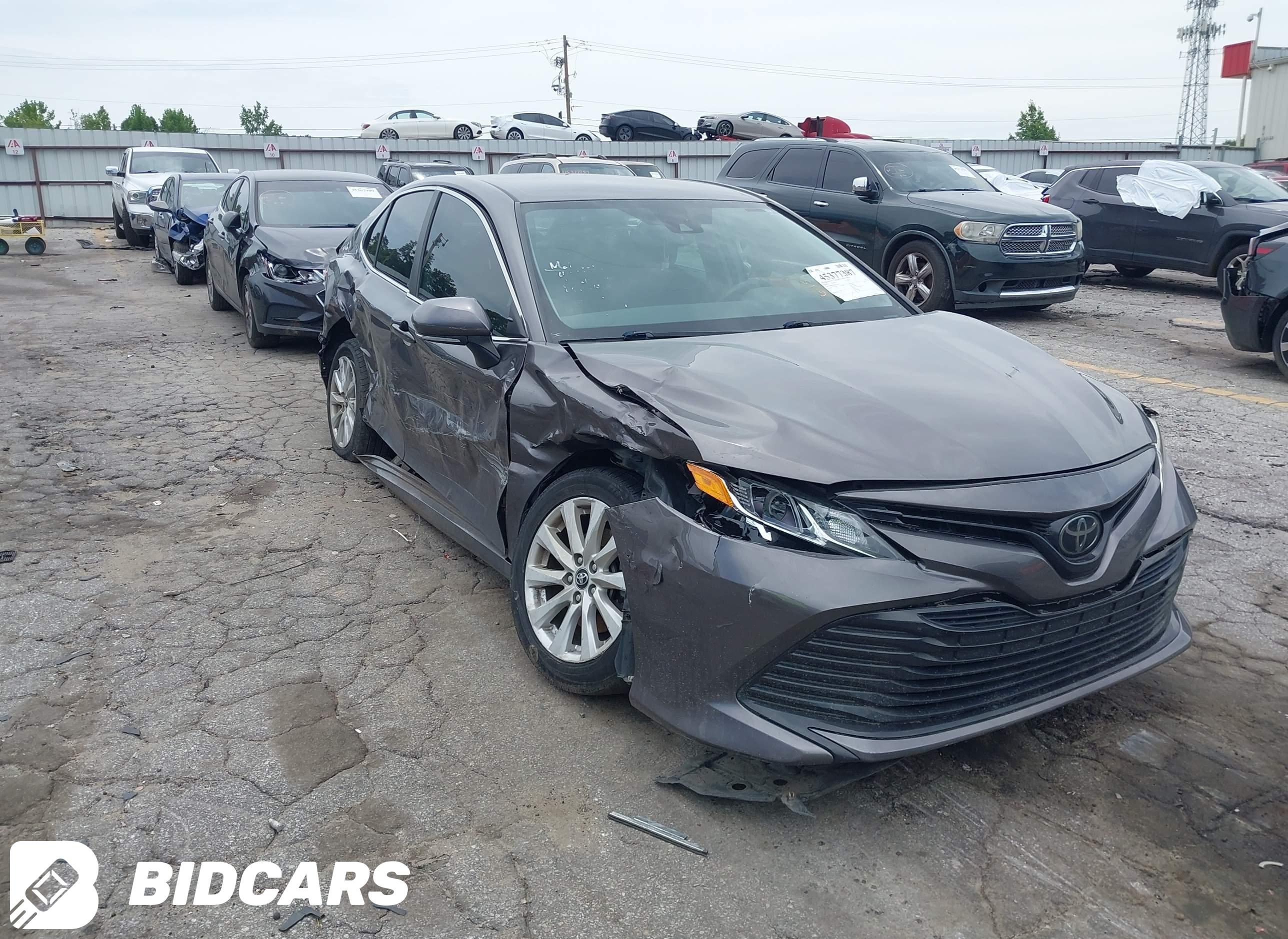 2019 Toyota Camry, LE