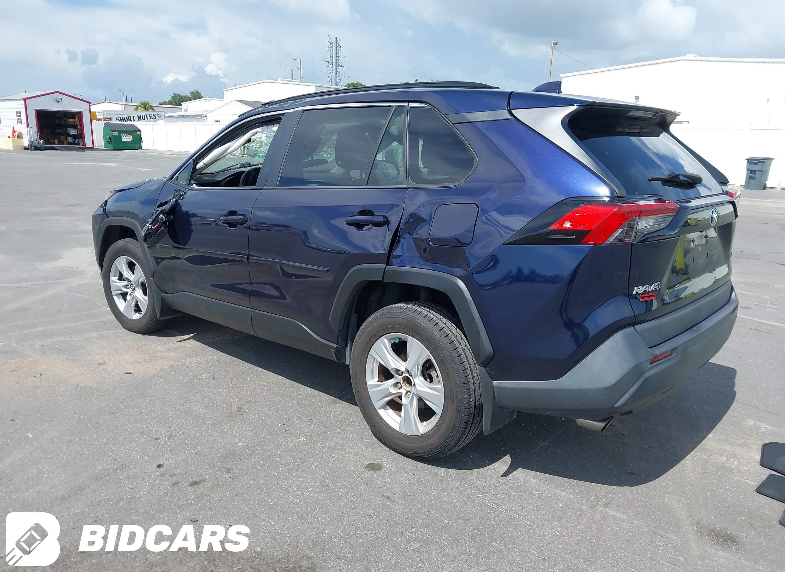 2020 Toyota RAV4, Xle
