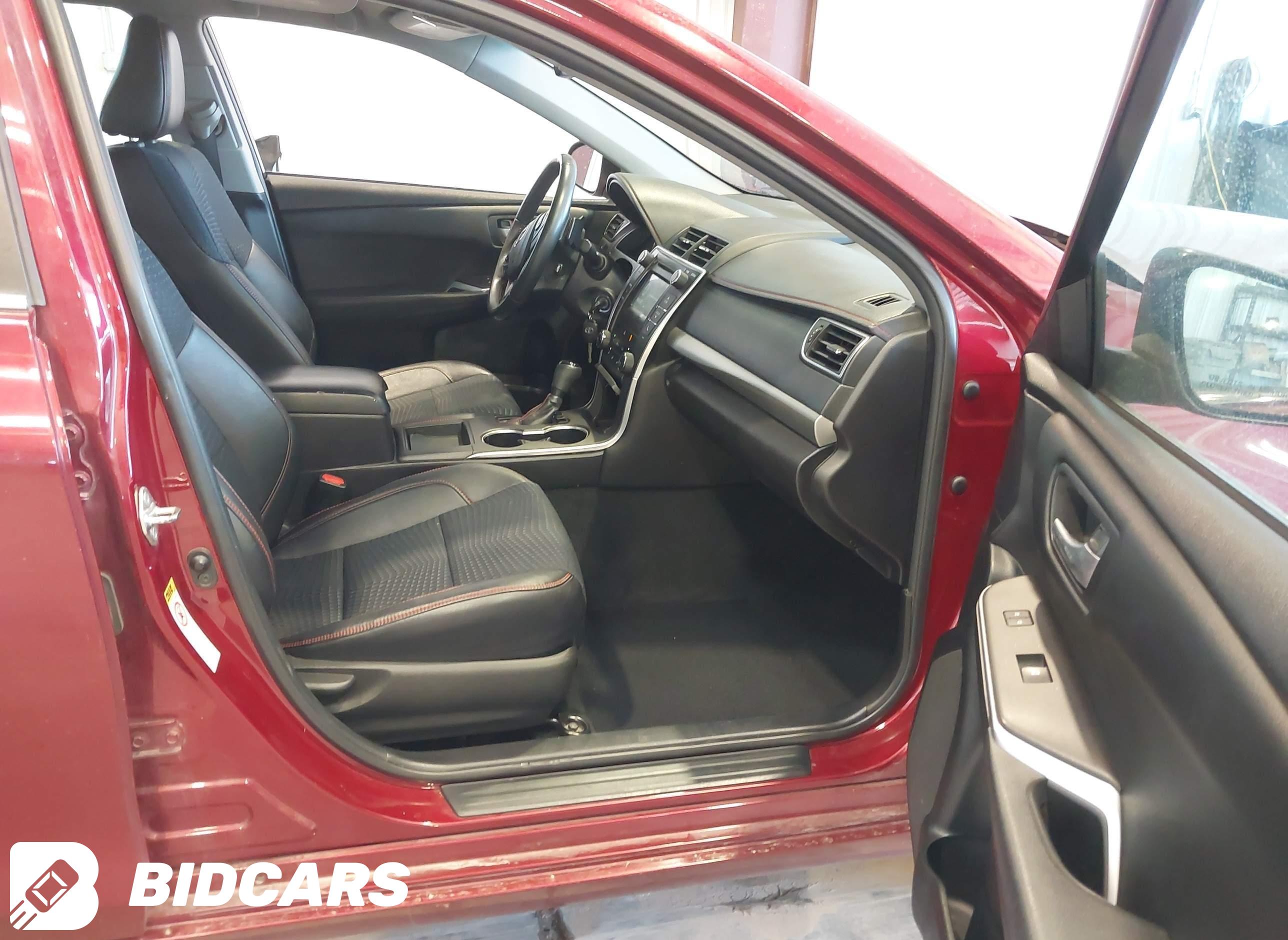 2015 Toyota Camry, SE