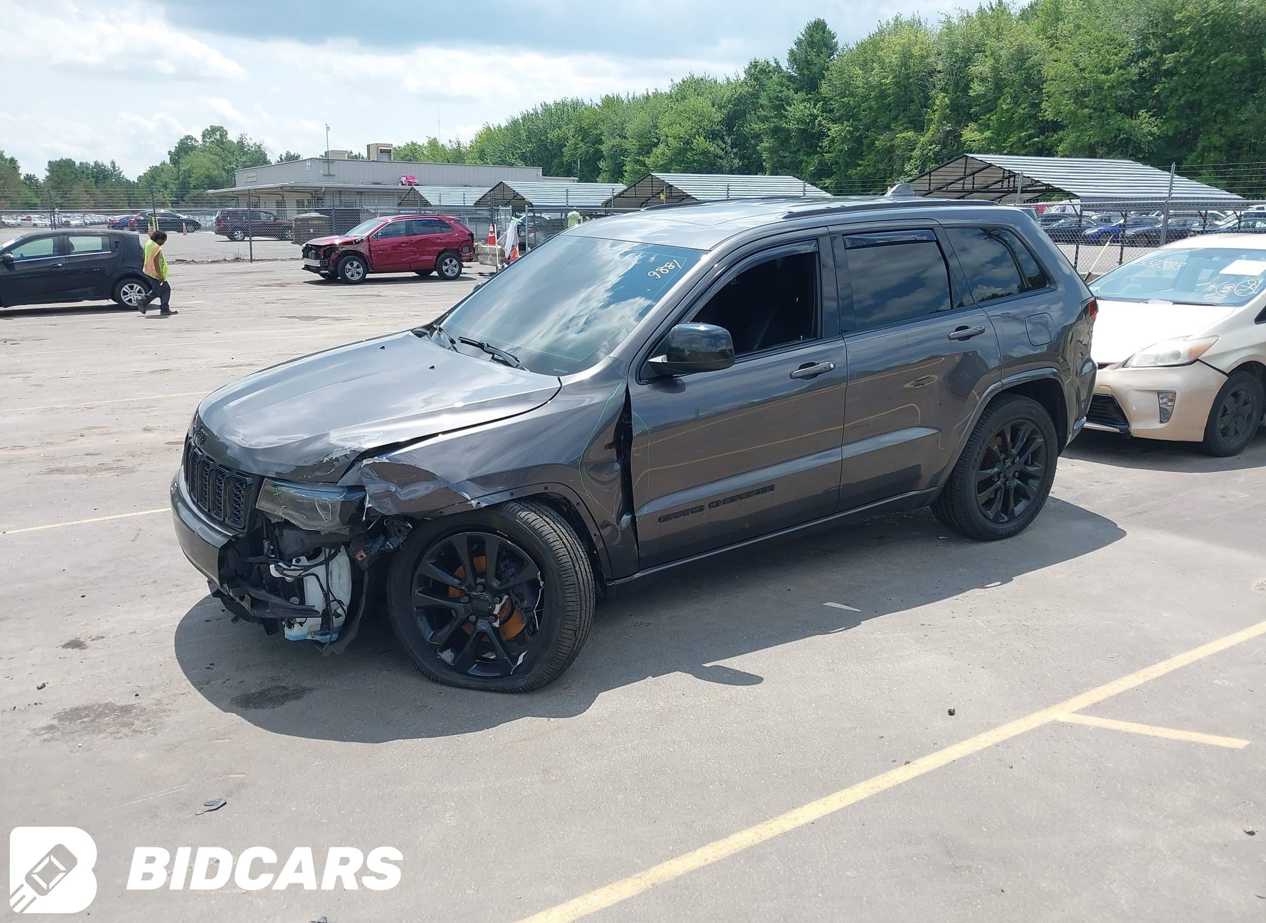 2019 Jeep Grand Cherokee, Alt...