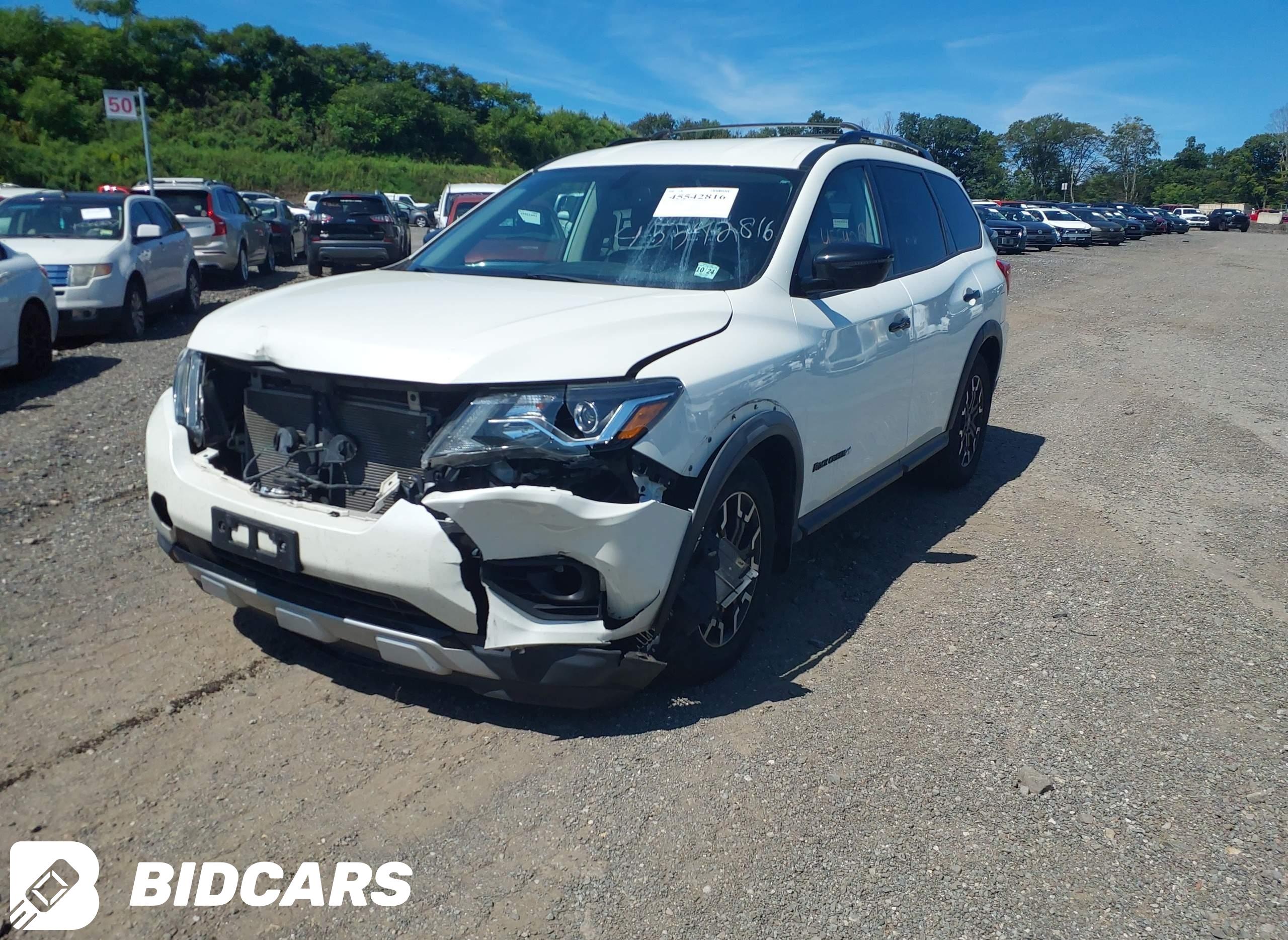2019 Nissan Pathfinder, SV
