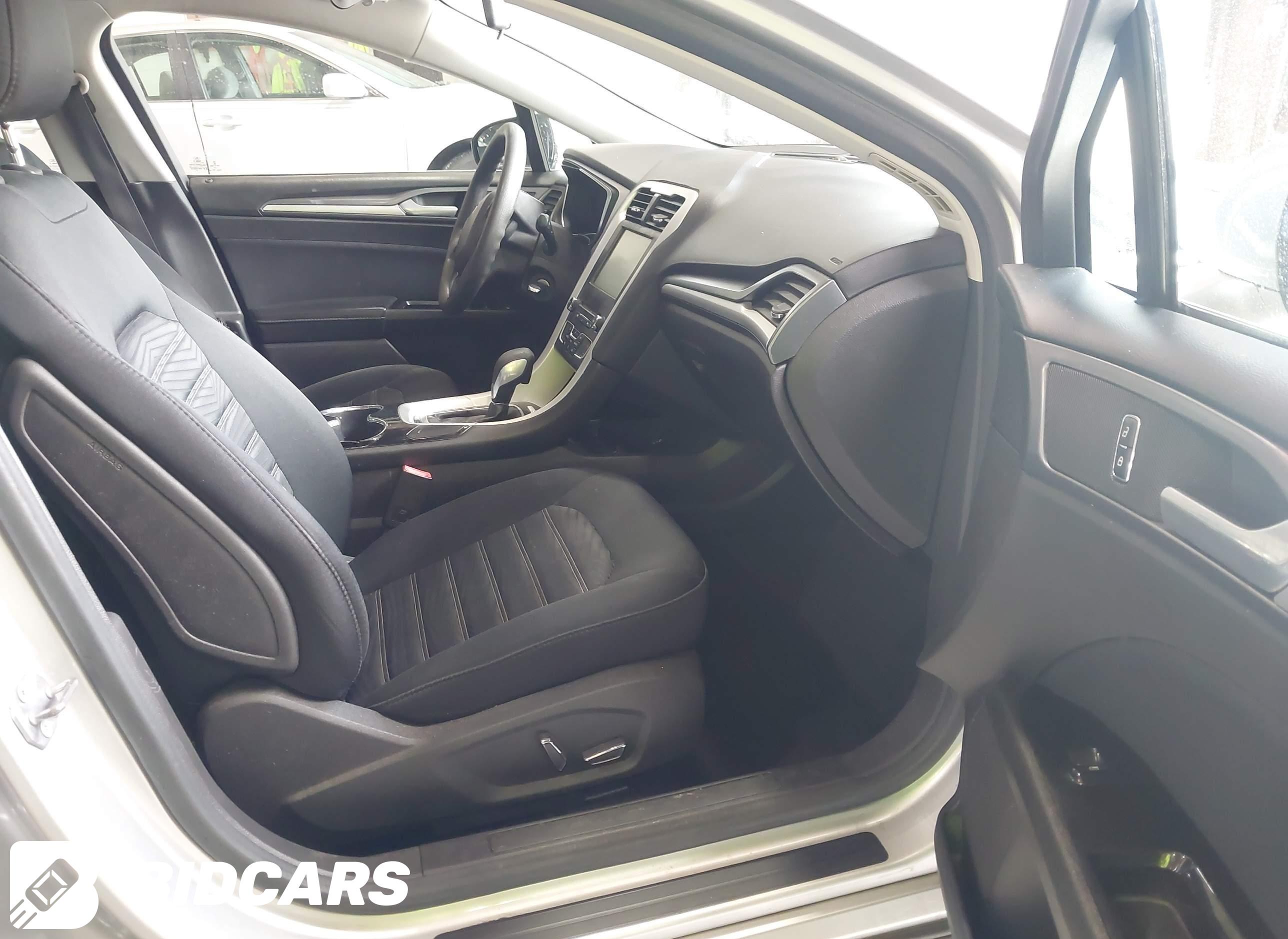 2016 Ford Fusion, SE