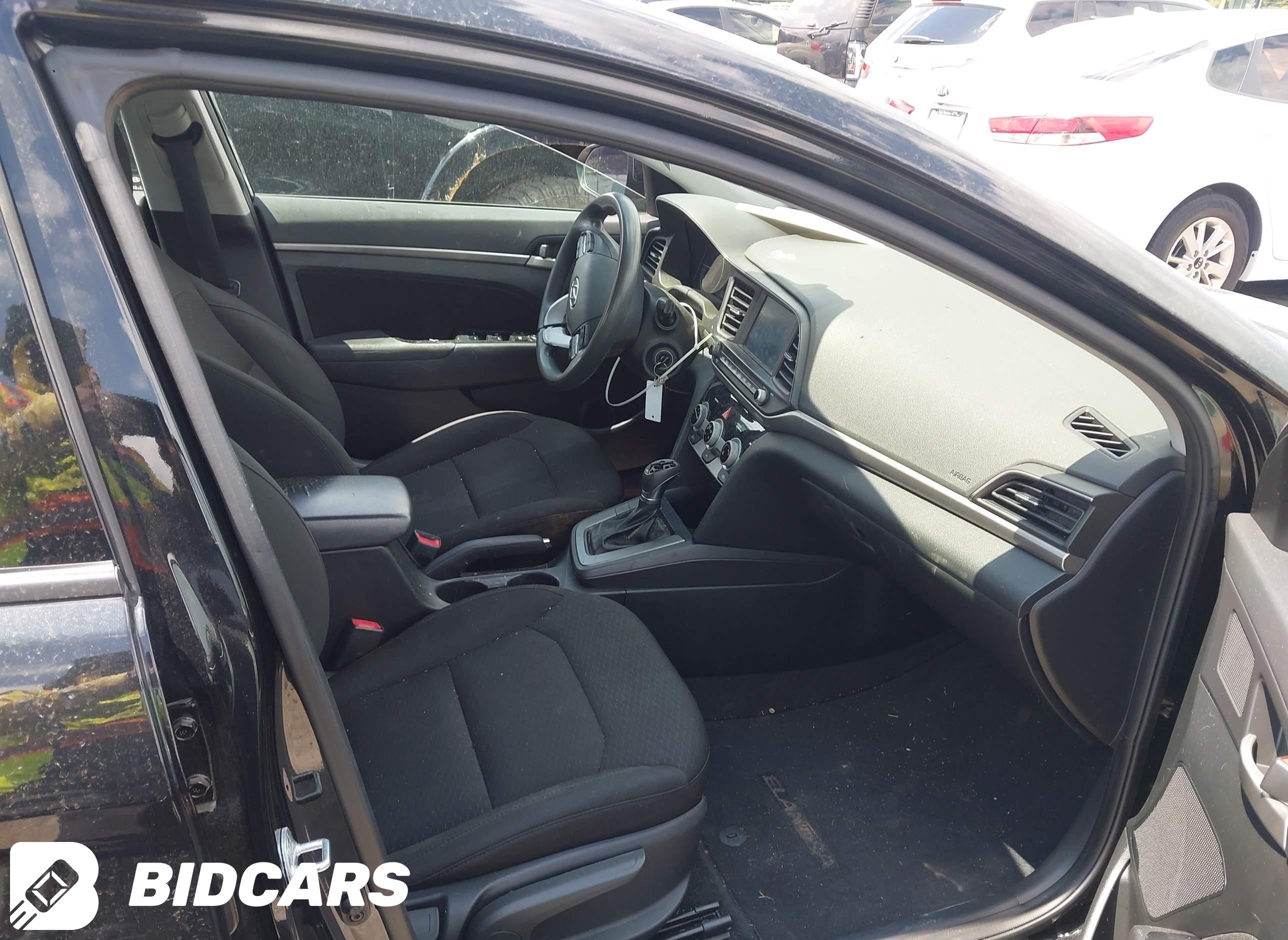 2019 Hyundai Elantra, Sel