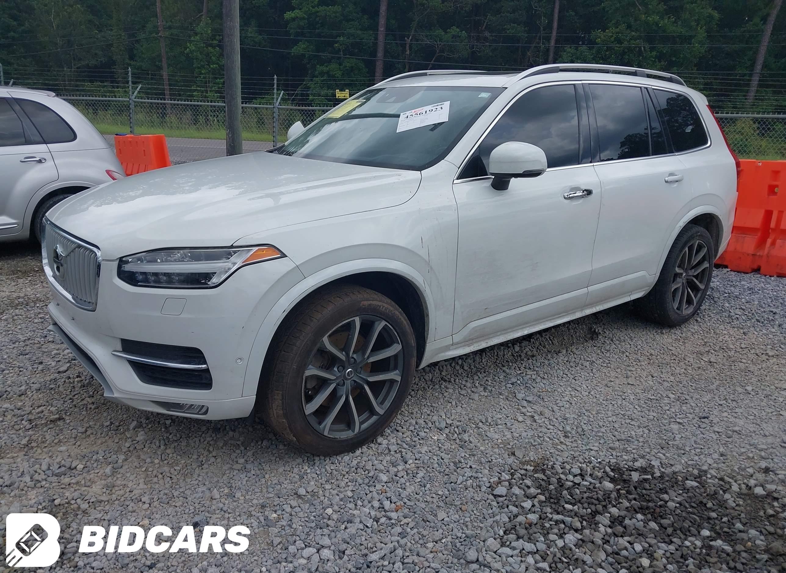2019 Volvo XC90, T6 Momentum