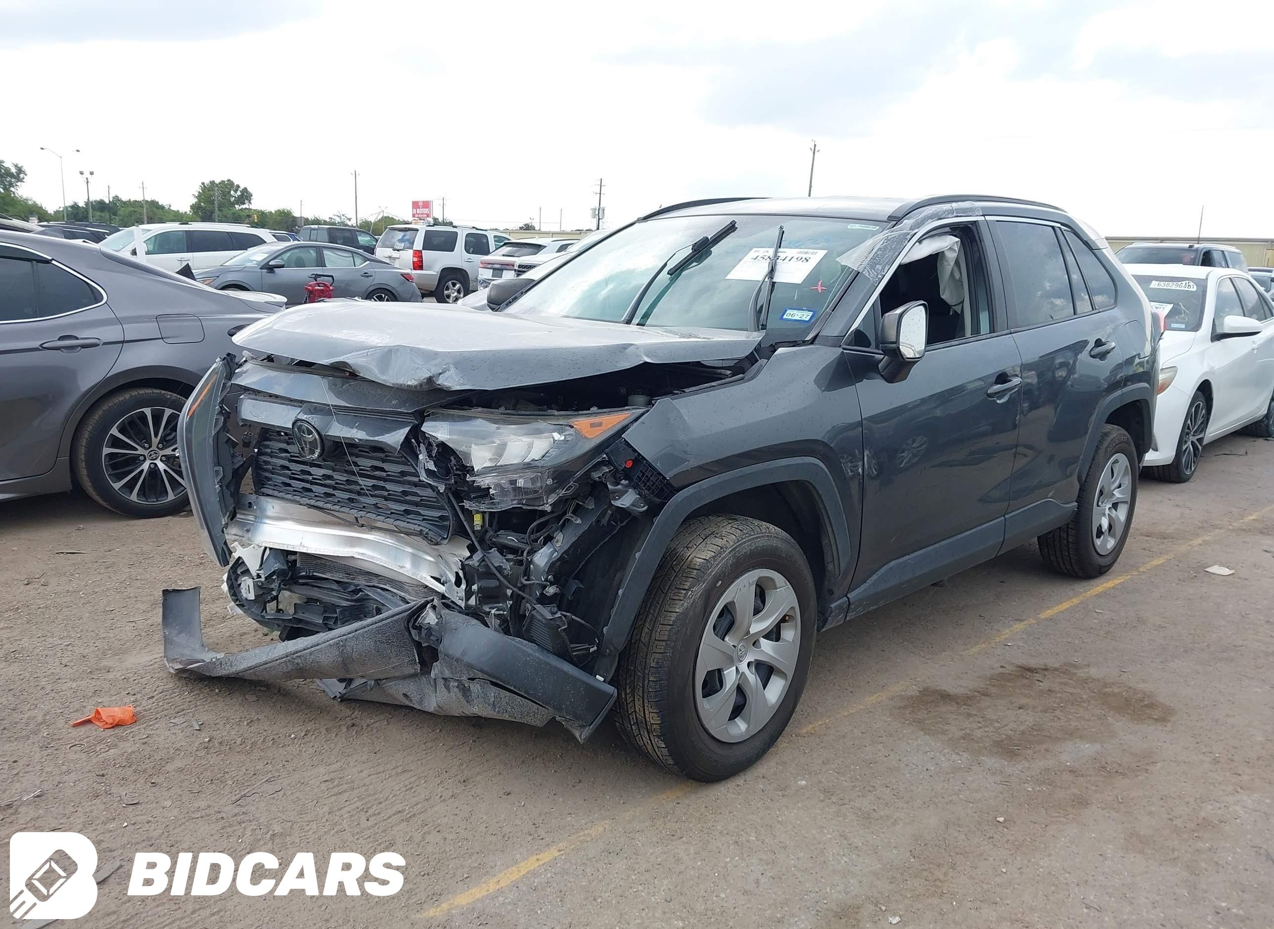 2020 Toyota RAV4, LE