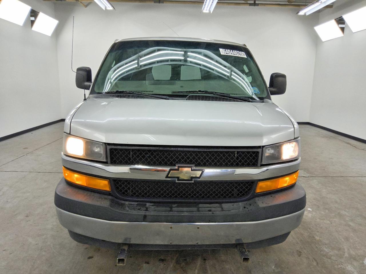 2018 Chevrolet Express, LT