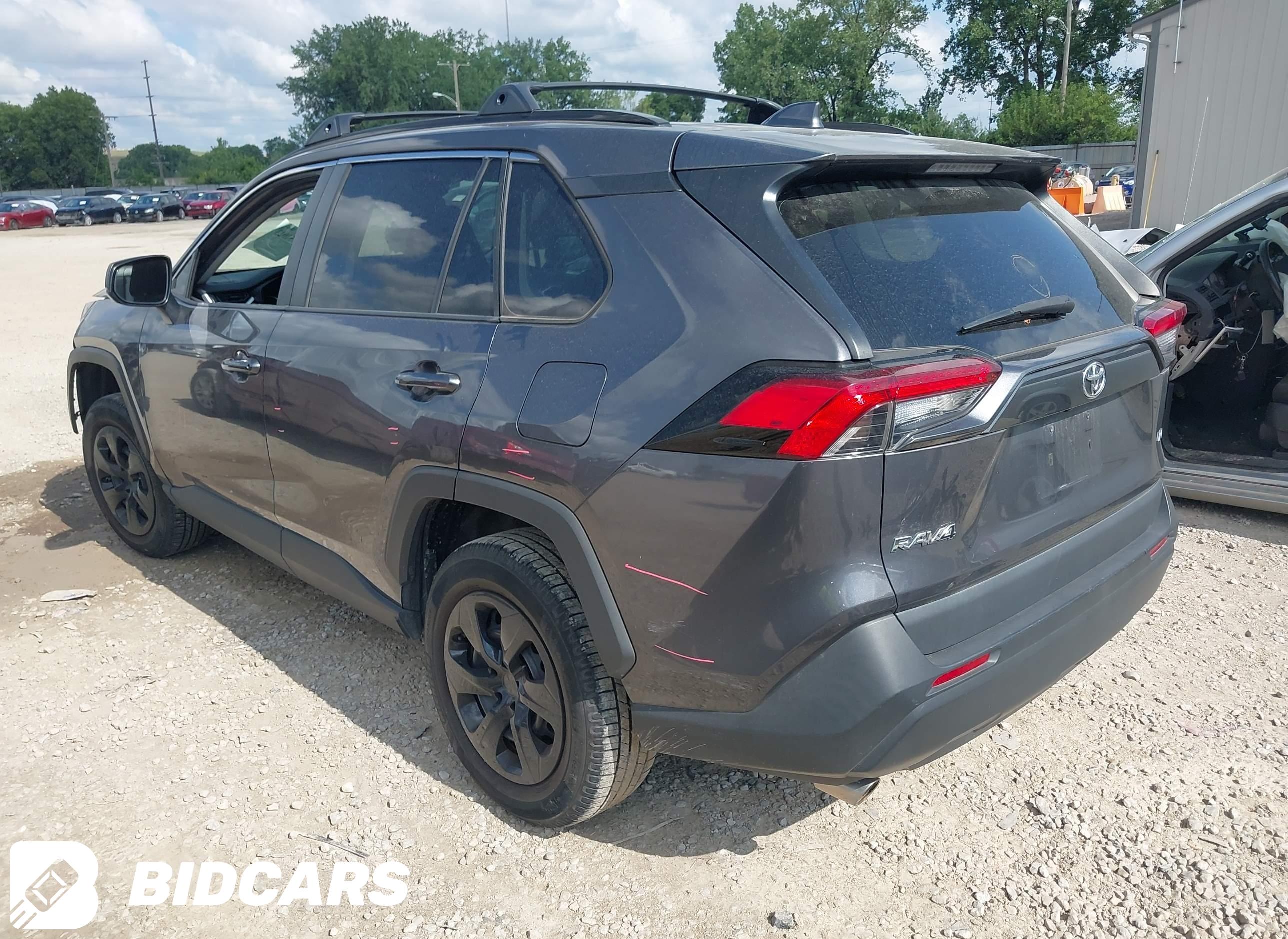2021 Toyota RAV4, LE