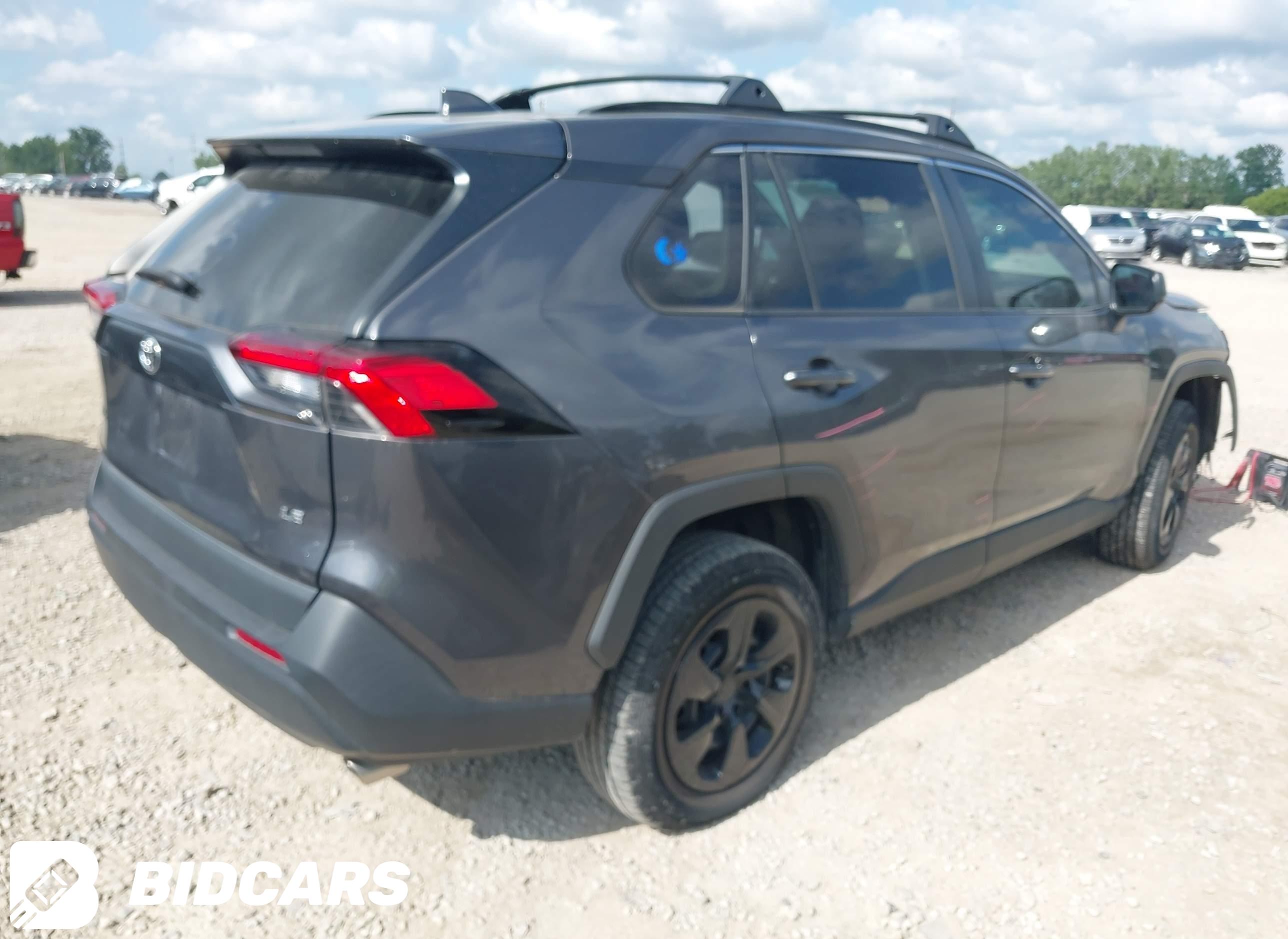 2021 Toyota RAV4, LE