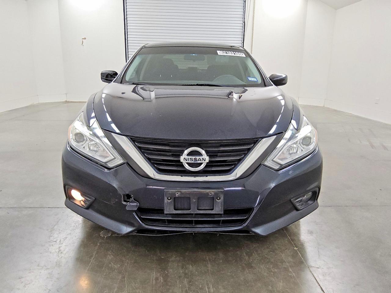 2017 Nissan Altima, 2.5 SV