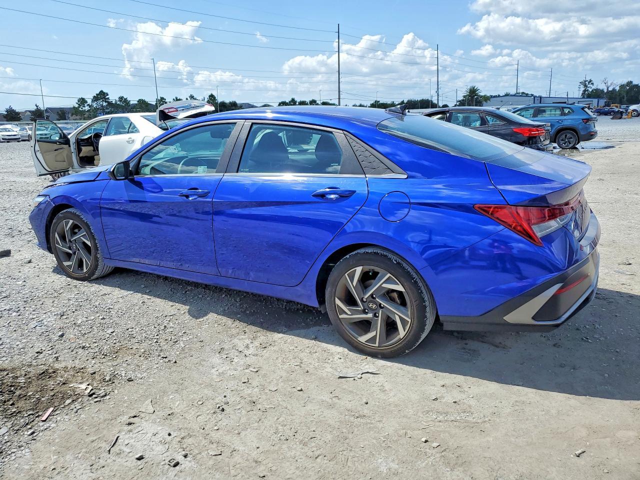 2024 Hyundai Elantra, Sel