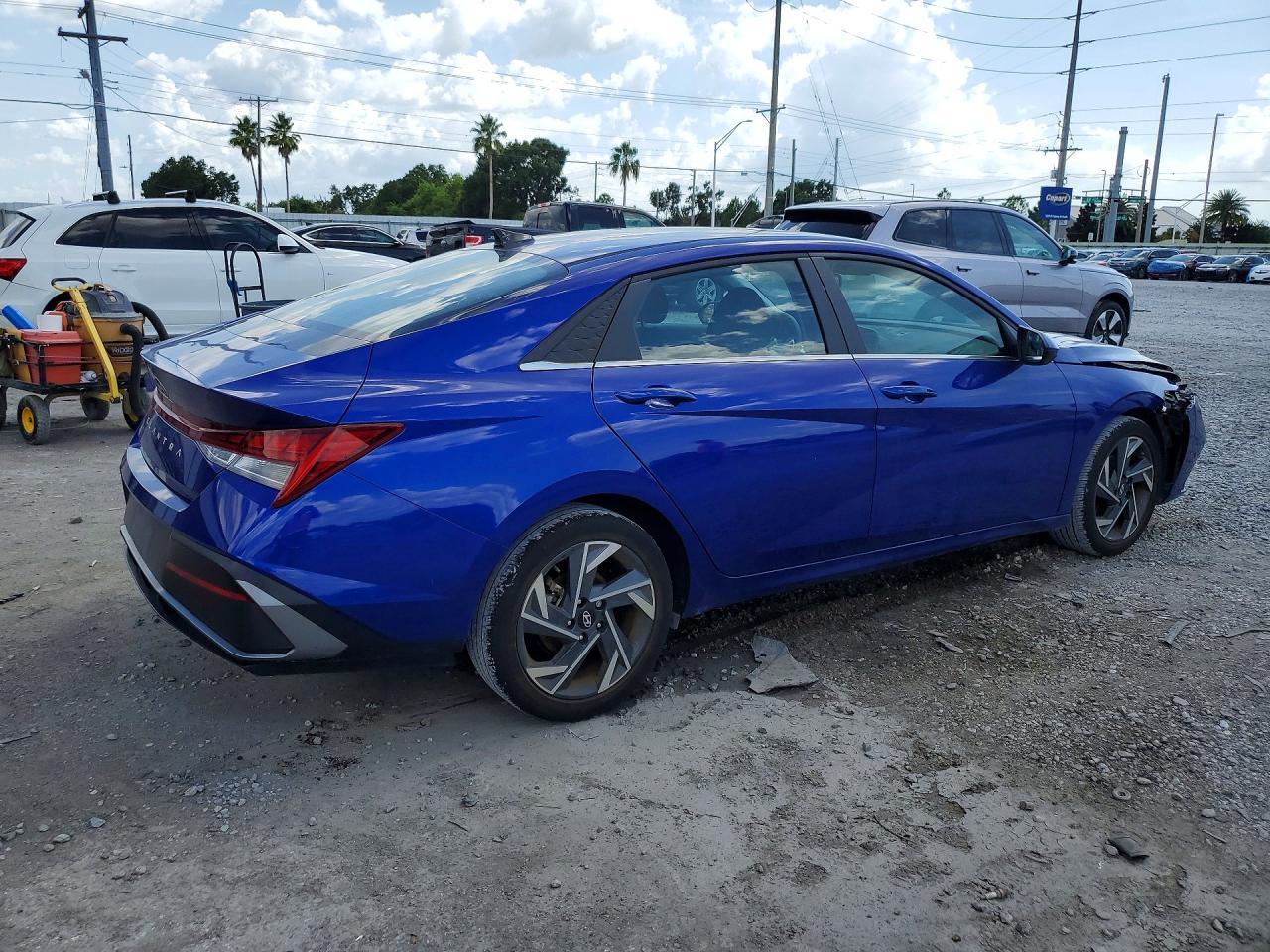 2024 Hyundai Elantra, Sel