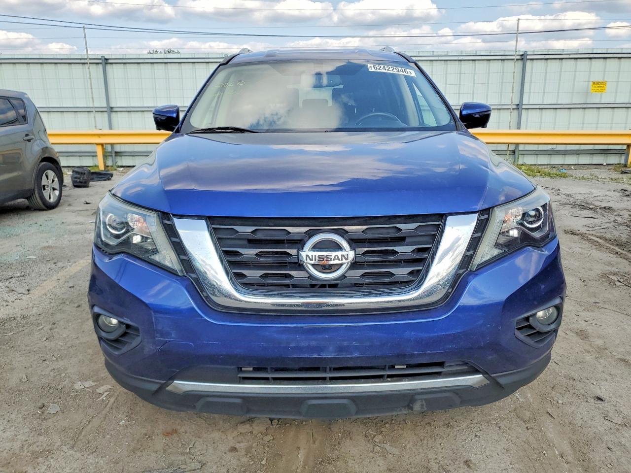 2020 Nissan Pathfinder, SL