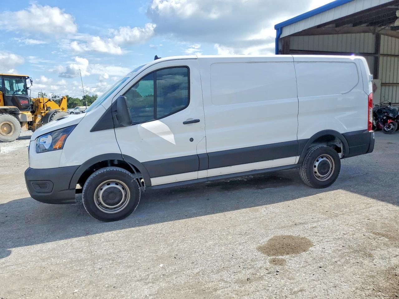 2024 Ford Transit, T-250