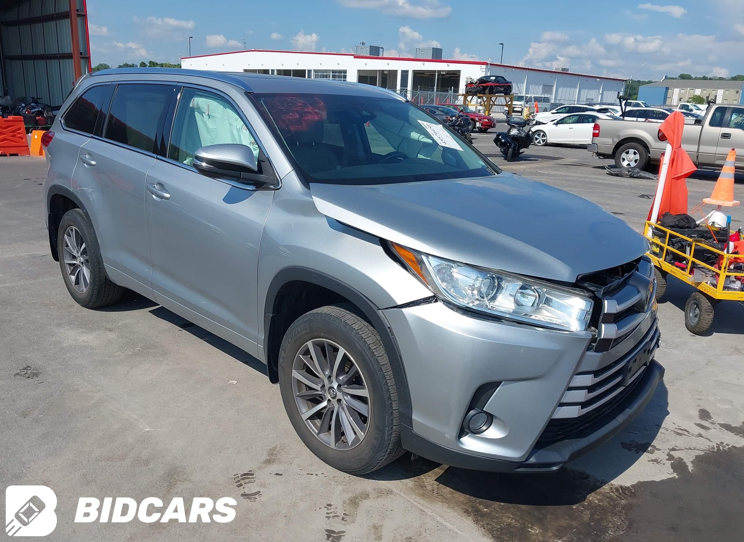 2017 Toyota Highlander, Xle