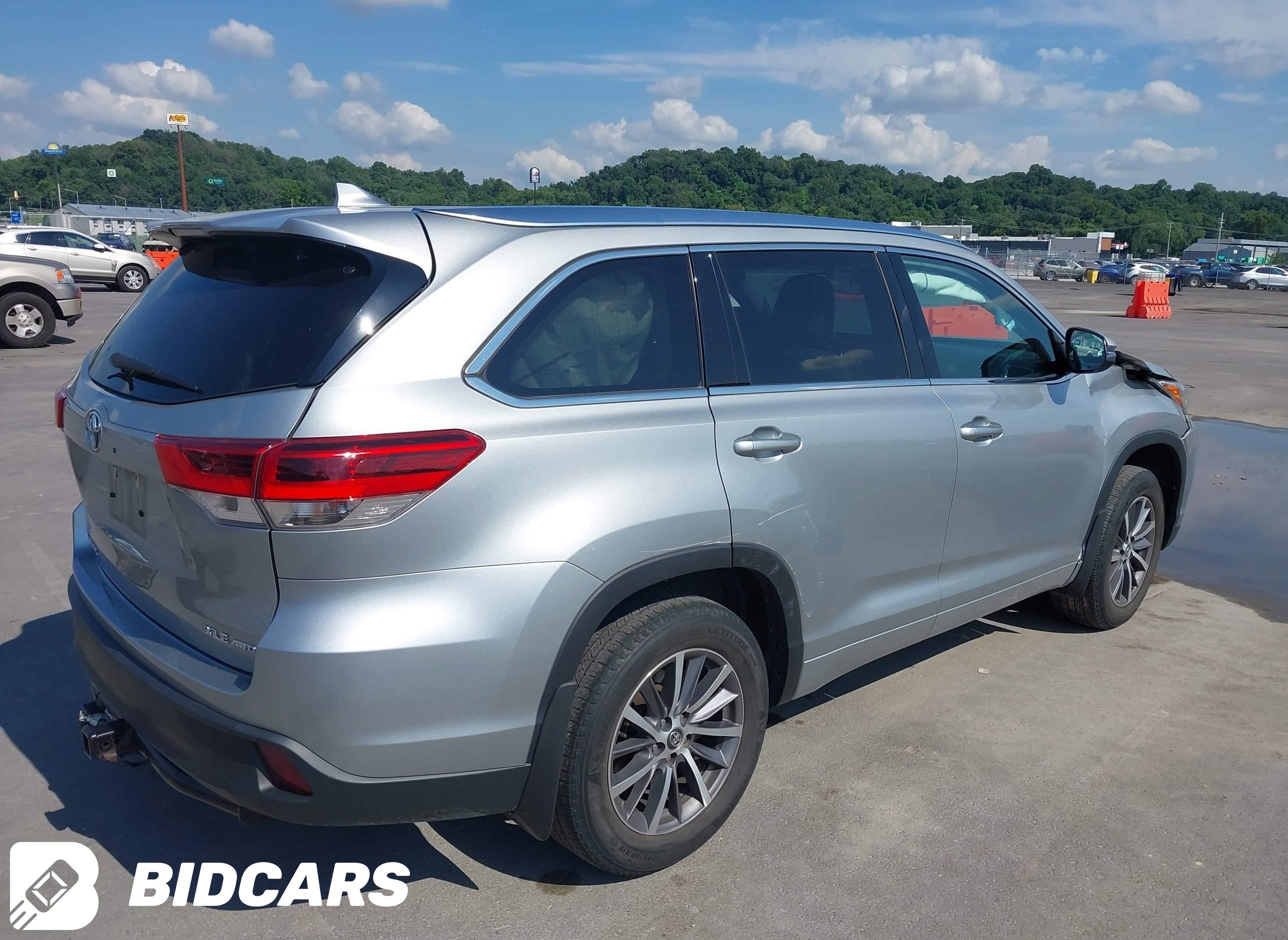2017 Toyota Highlander, Xle