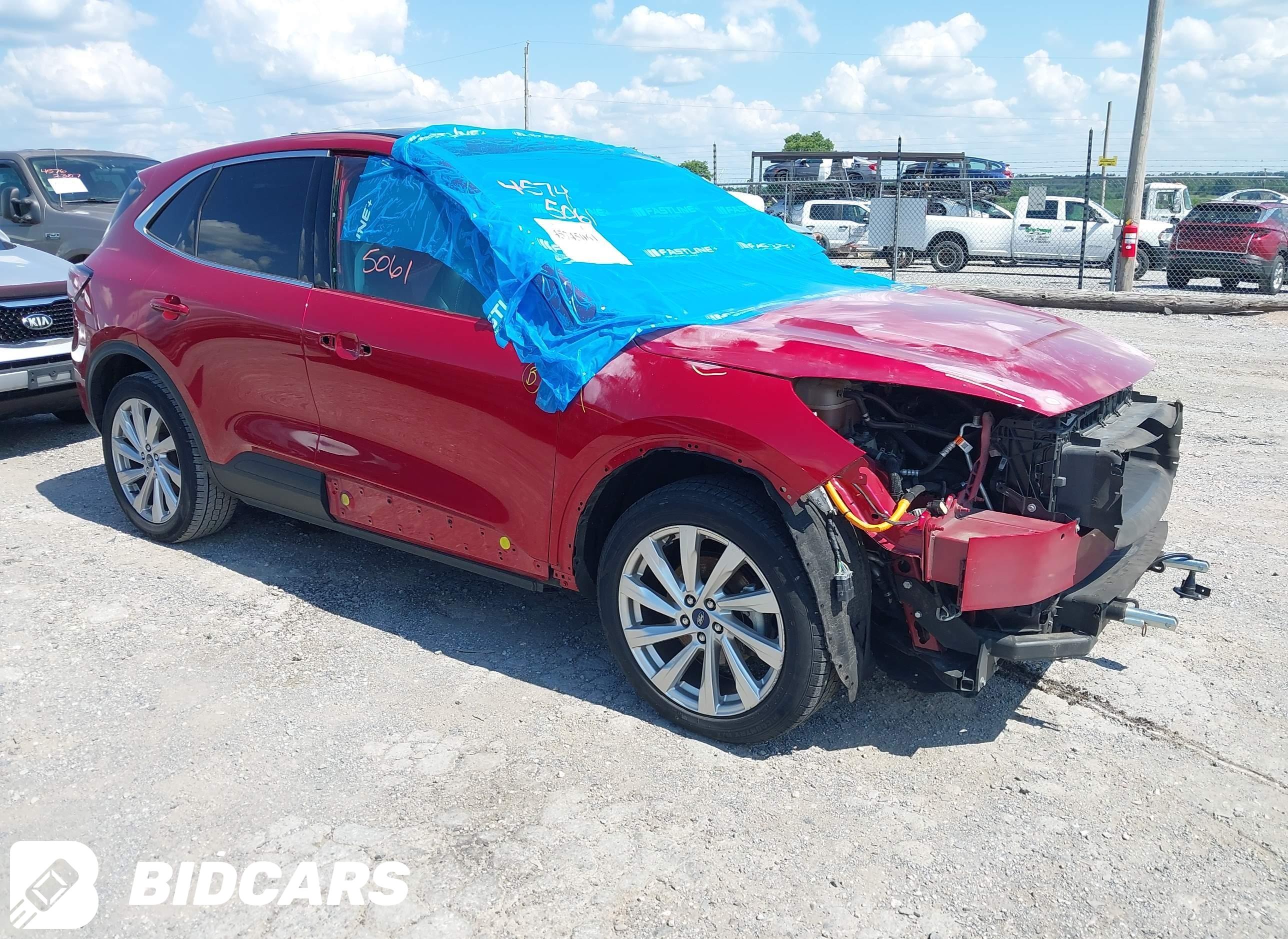 2021 Ford Escape, Titanium Hy...