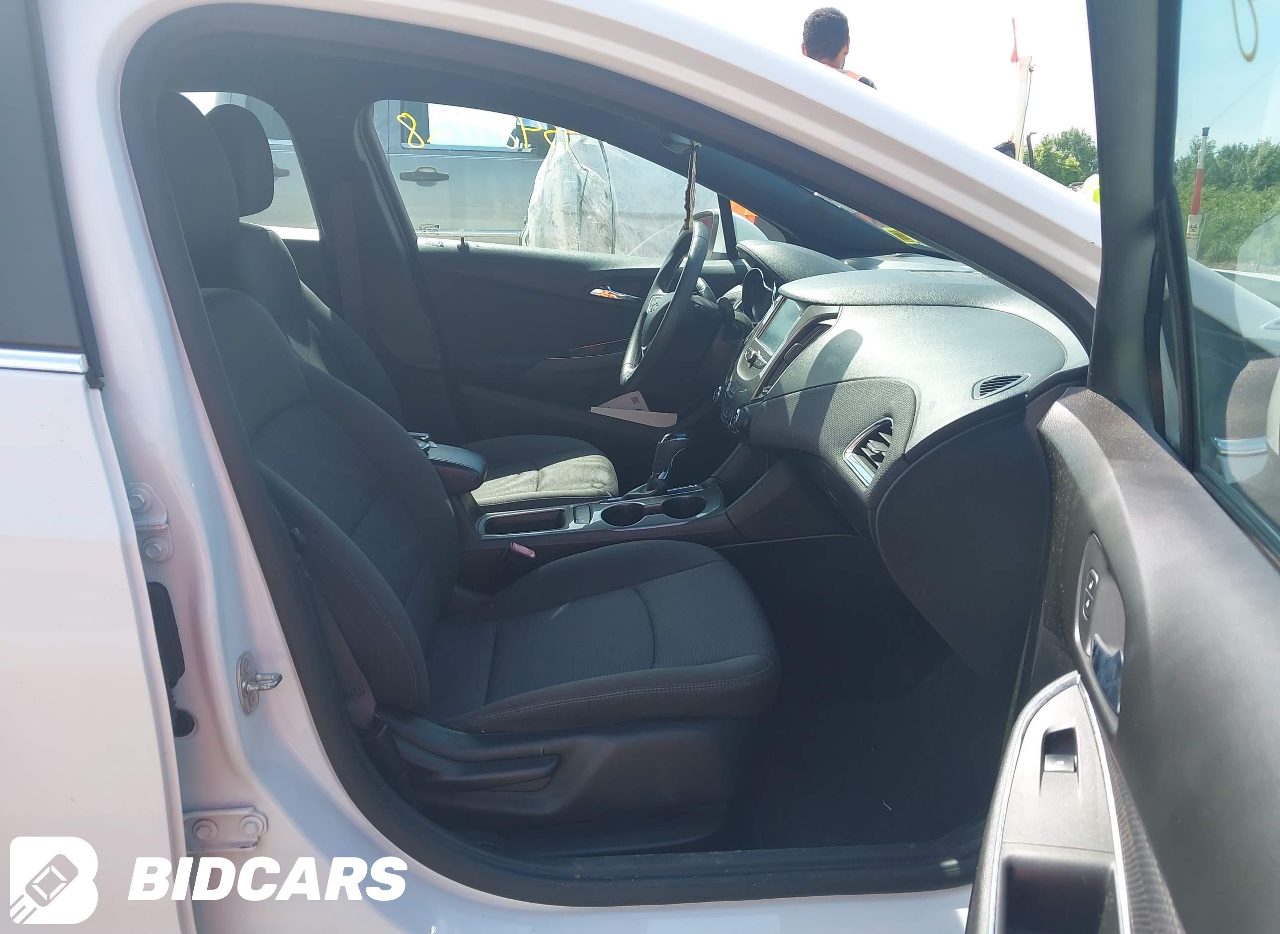 2017 Chevrolet Cruze, Lt Auto