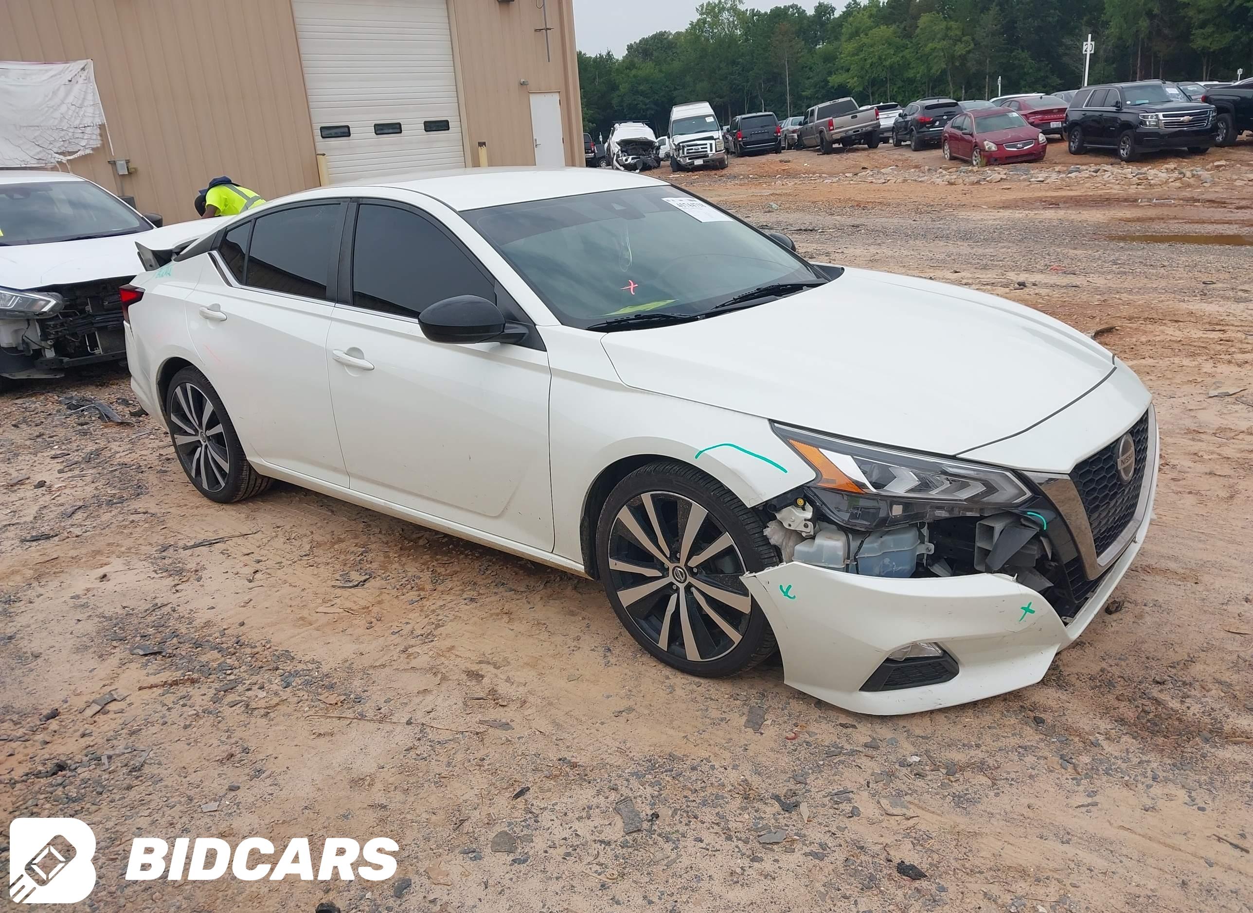 2020 Nissan Altima, Sr Fwd