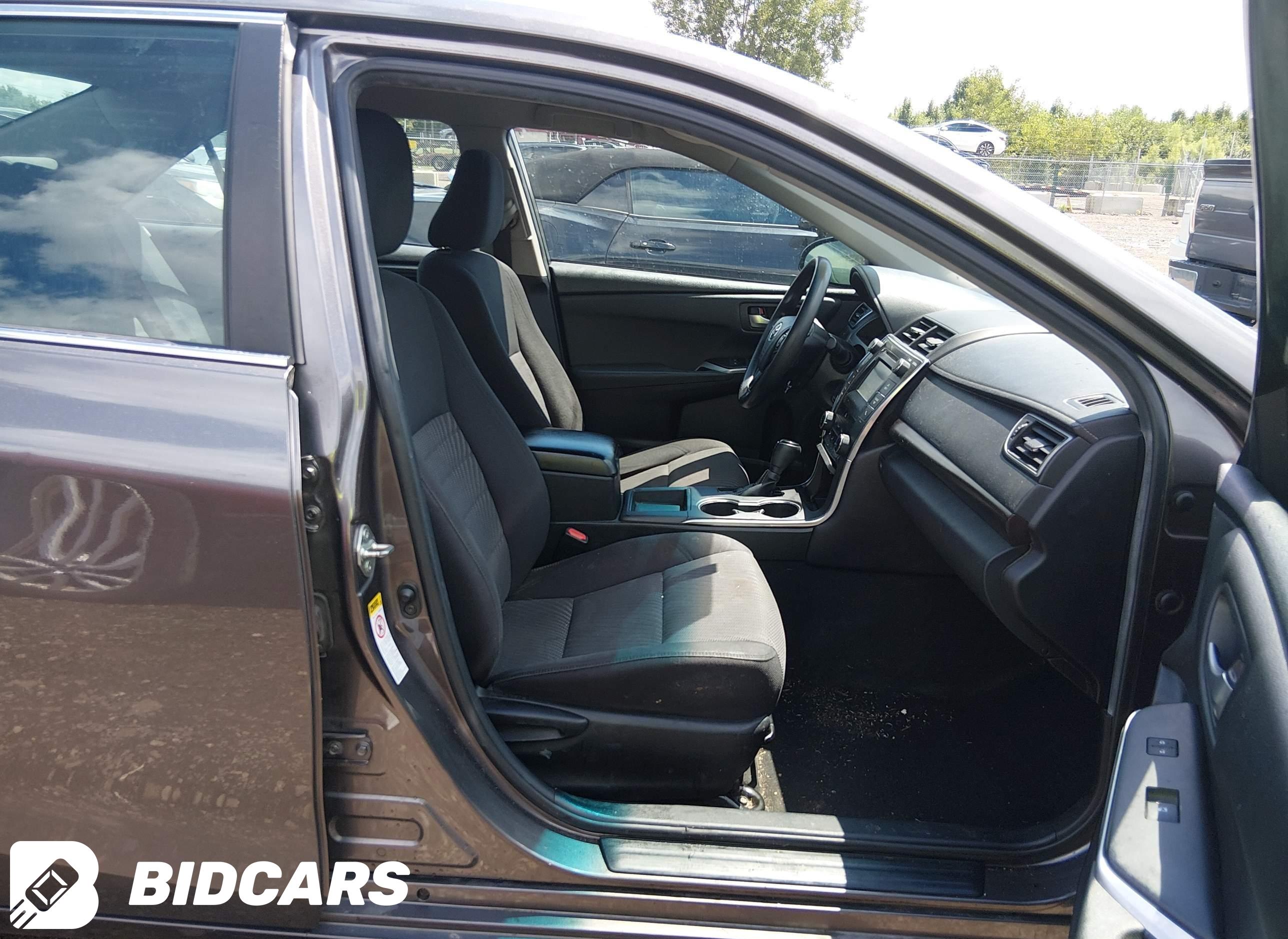 2015 Toyota Camry, LE