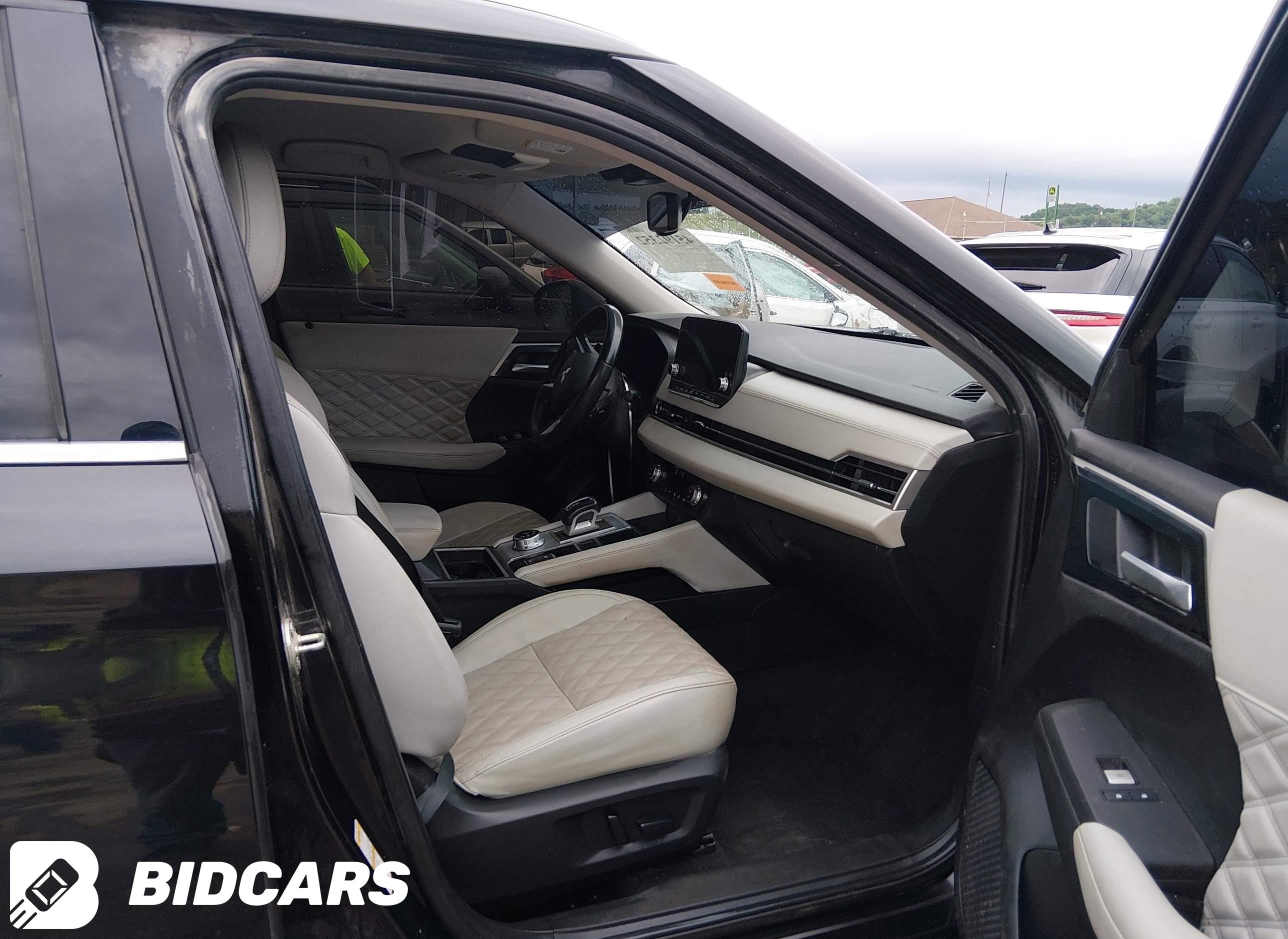 2023 Mitsubishi Outlander, Se...