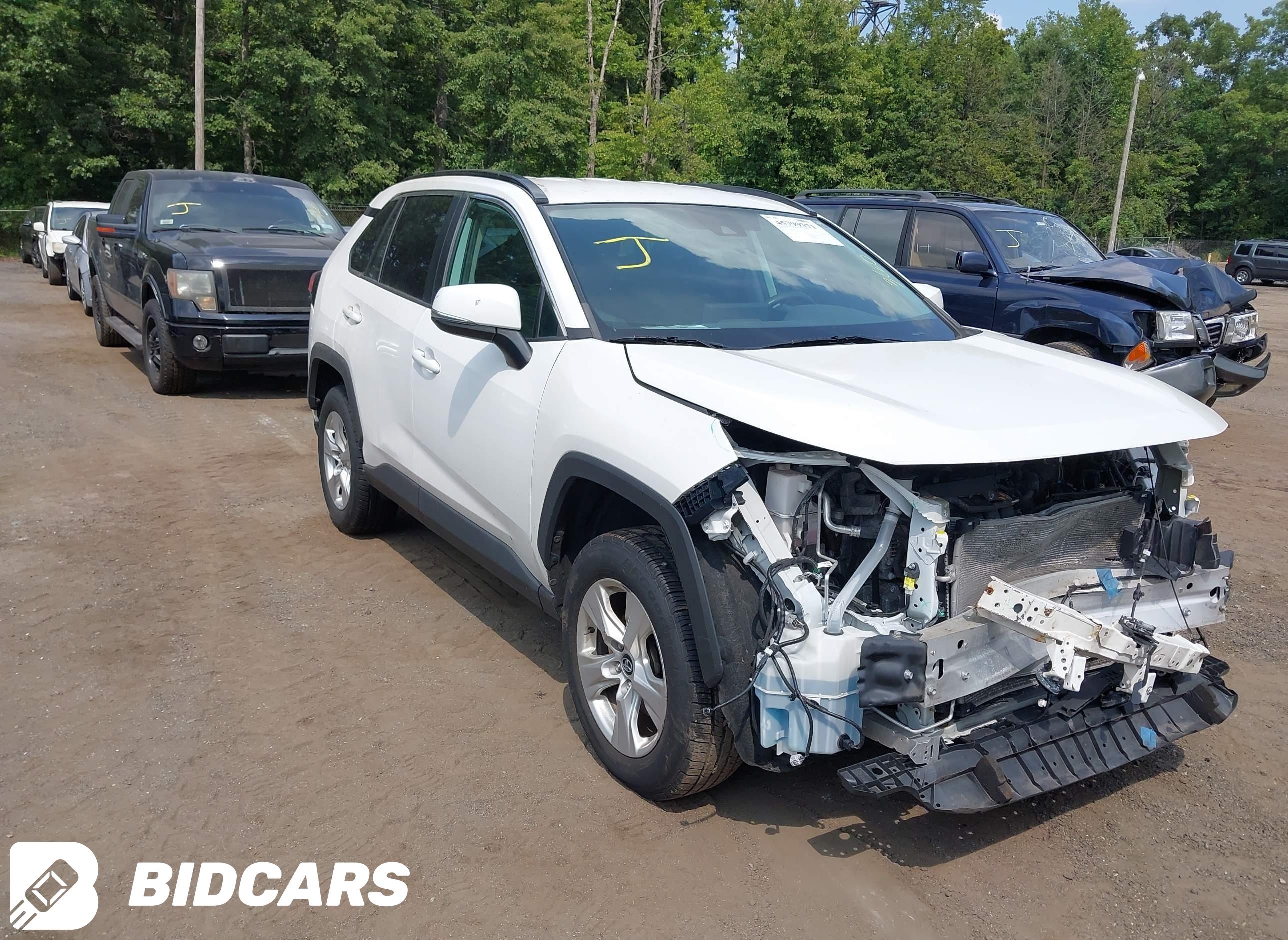 2020 Toyota RAV4, Xle