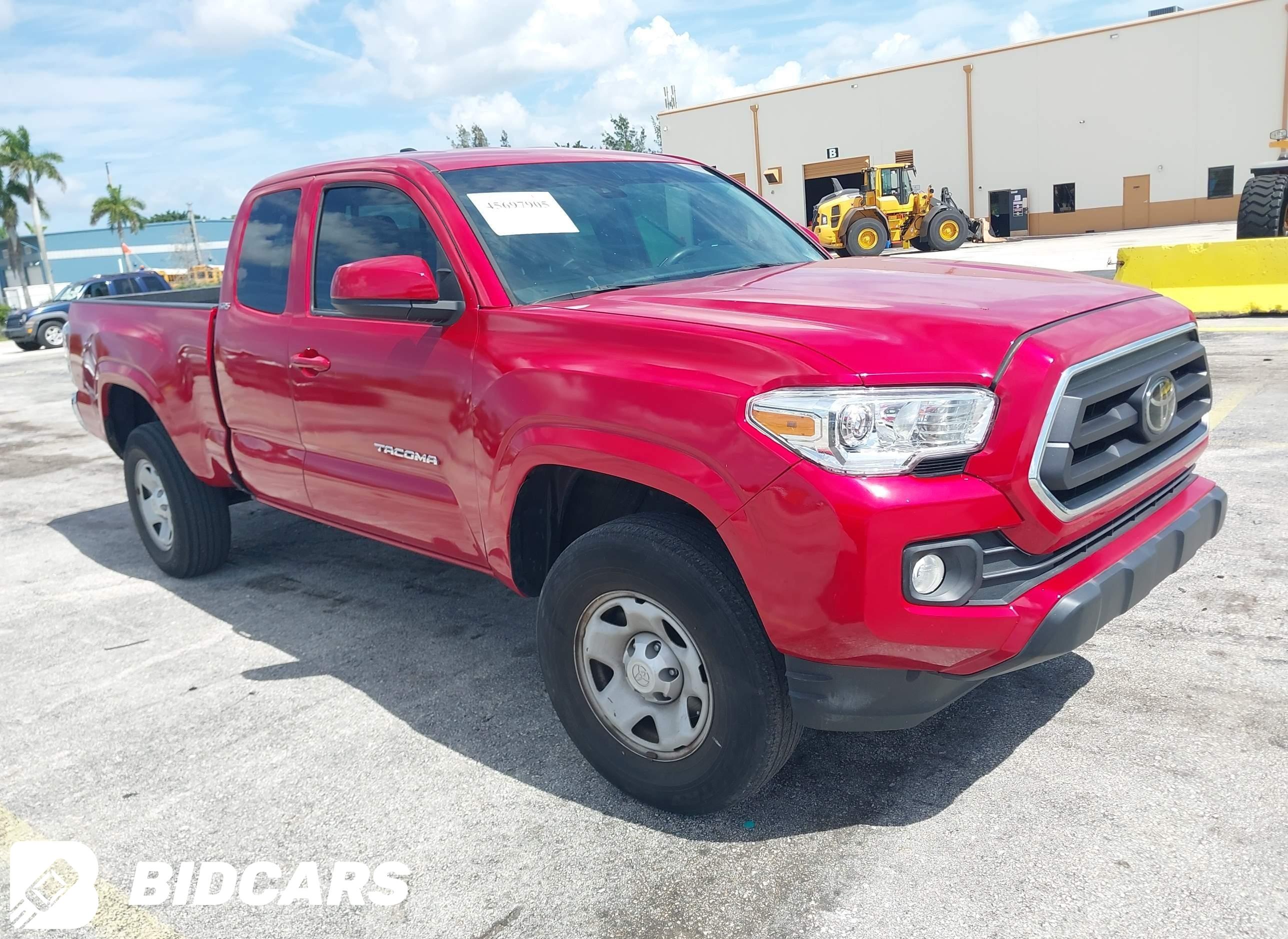 2022 Toyota Tacoma, SR5