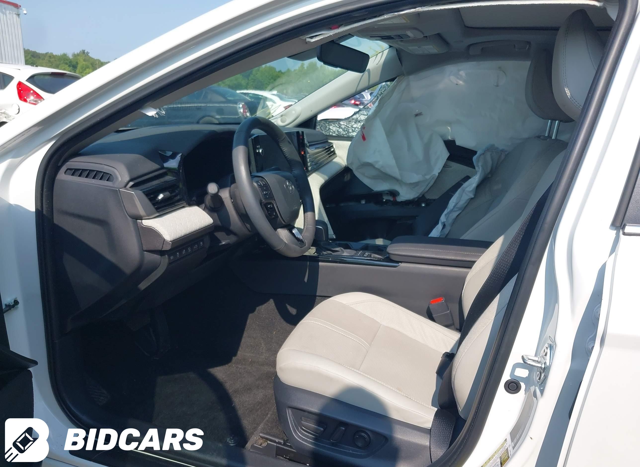 2025 Toyota Camry, Xle