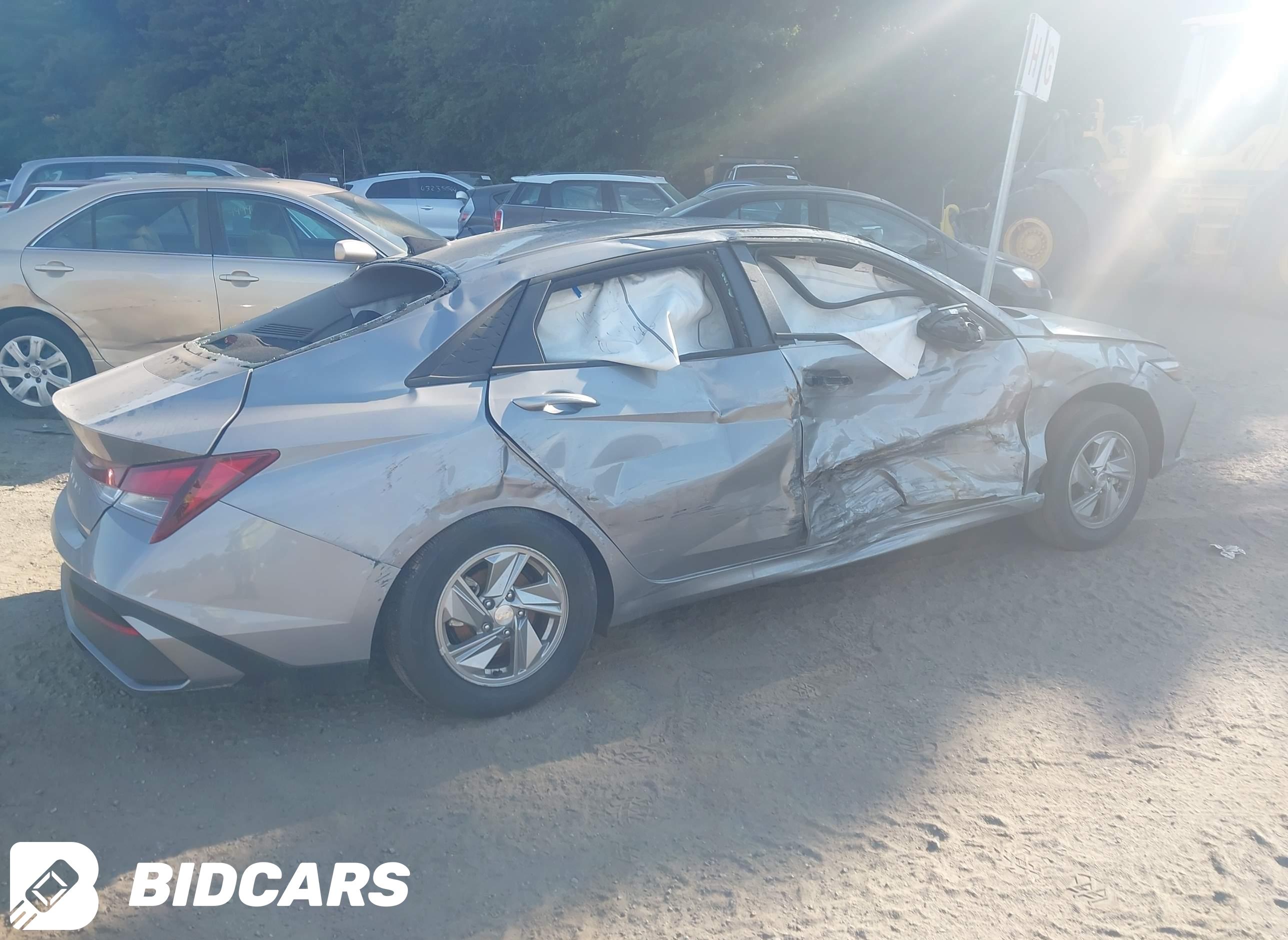 2026 Hyundai Elantra, SE