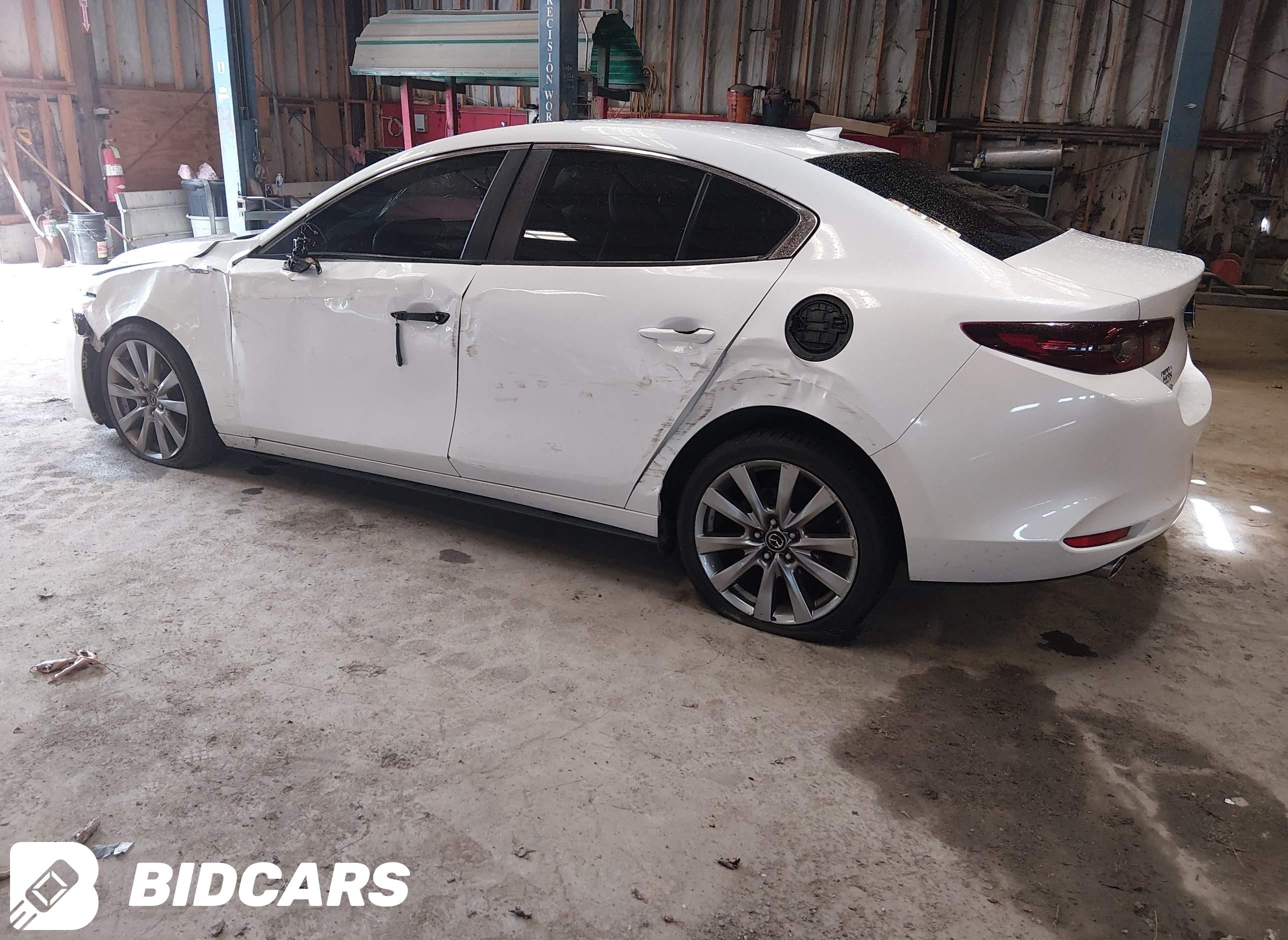 2019 Mazda 3, Preferred Package