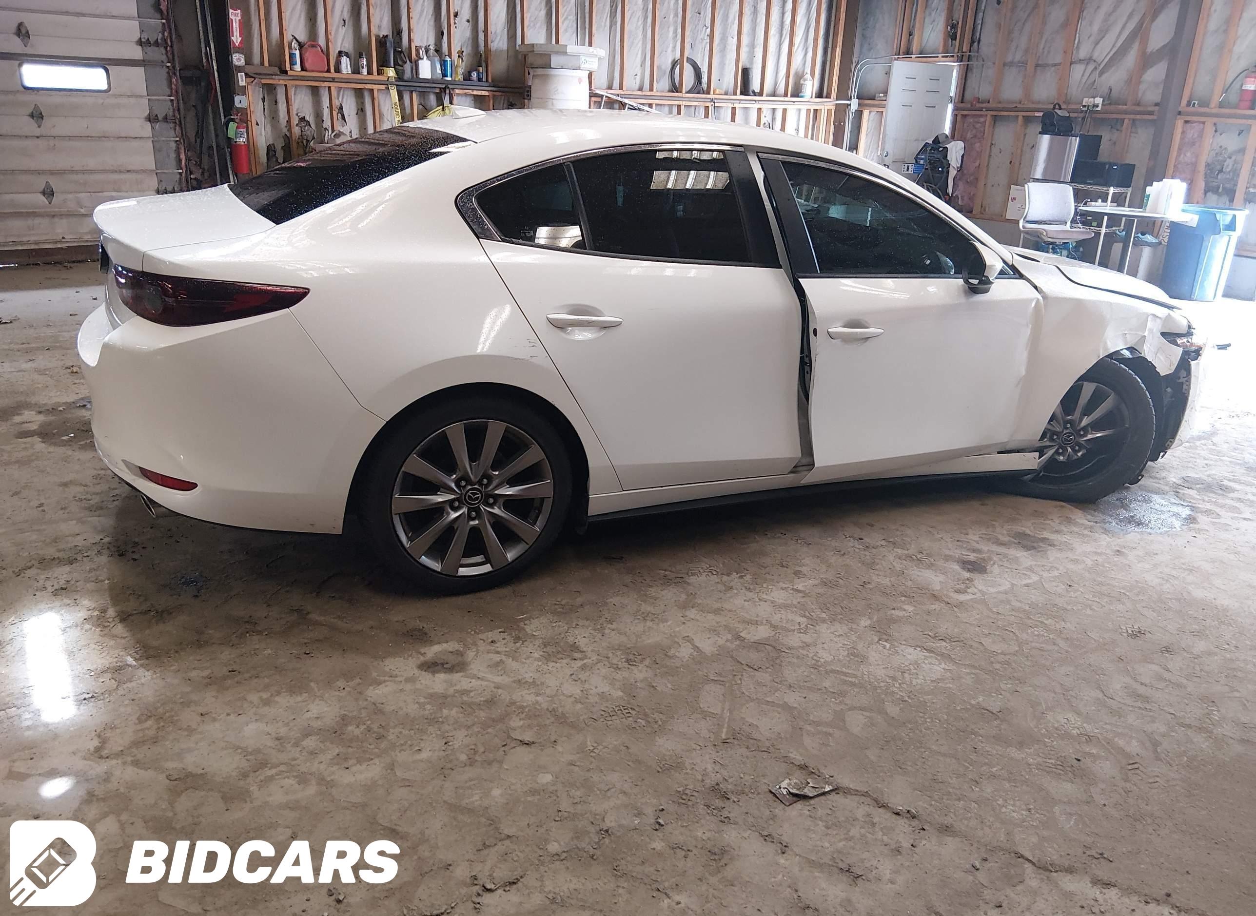 2019 Mazda 3, Preferred Package
