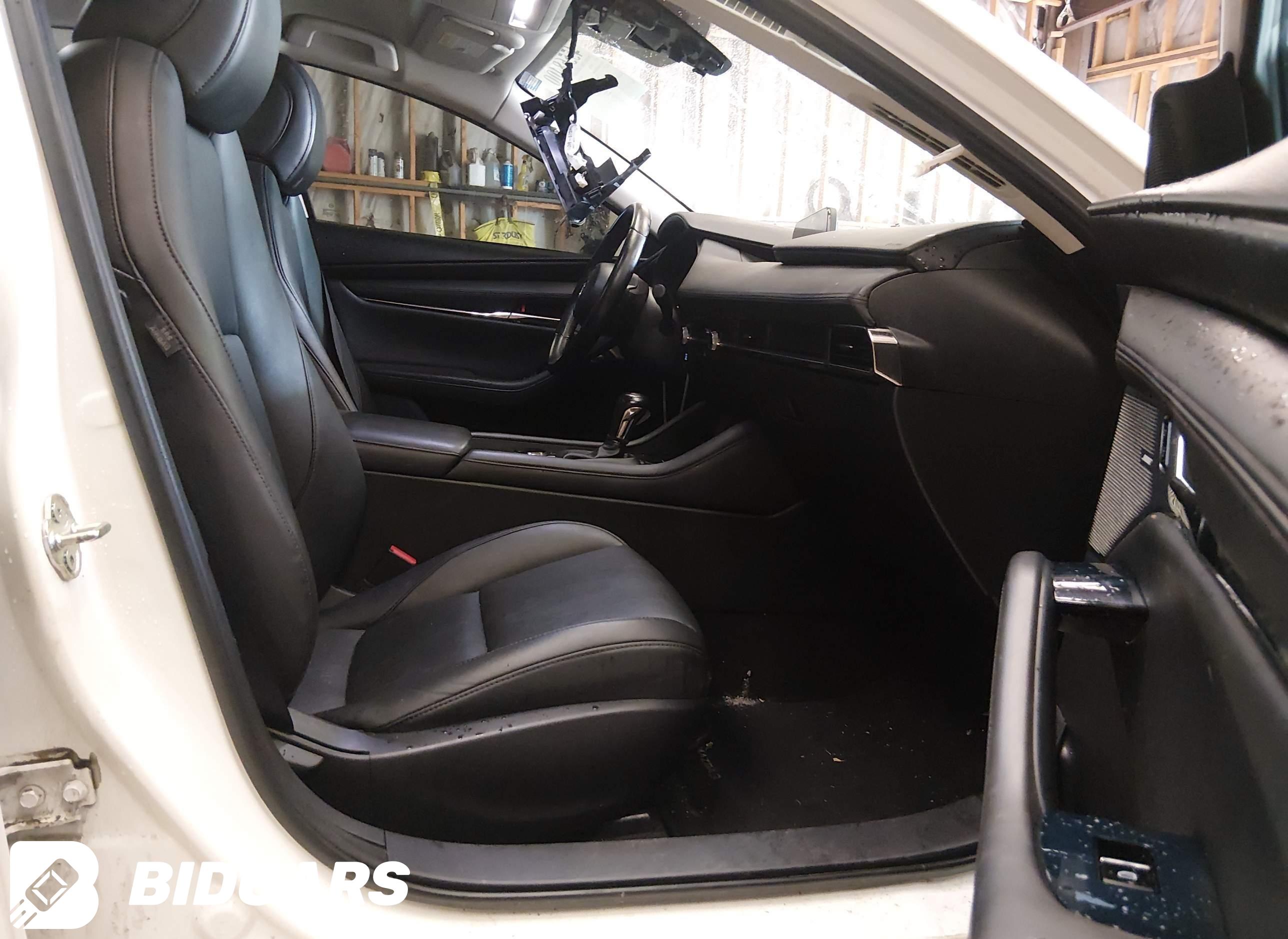 2019 Mazda 3, Preferred Package