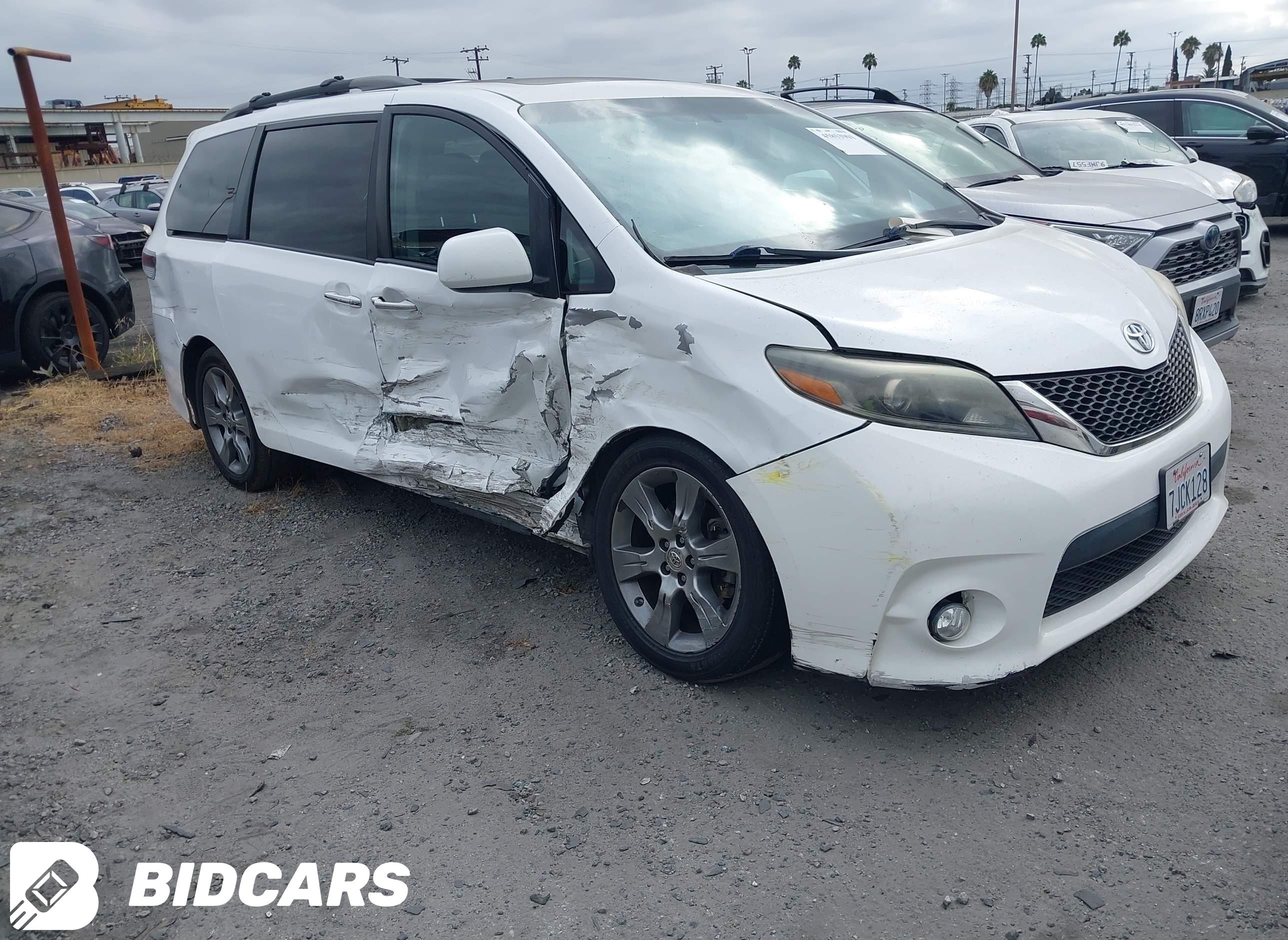 2015 Toyota Sienna, Se 8 Pass...