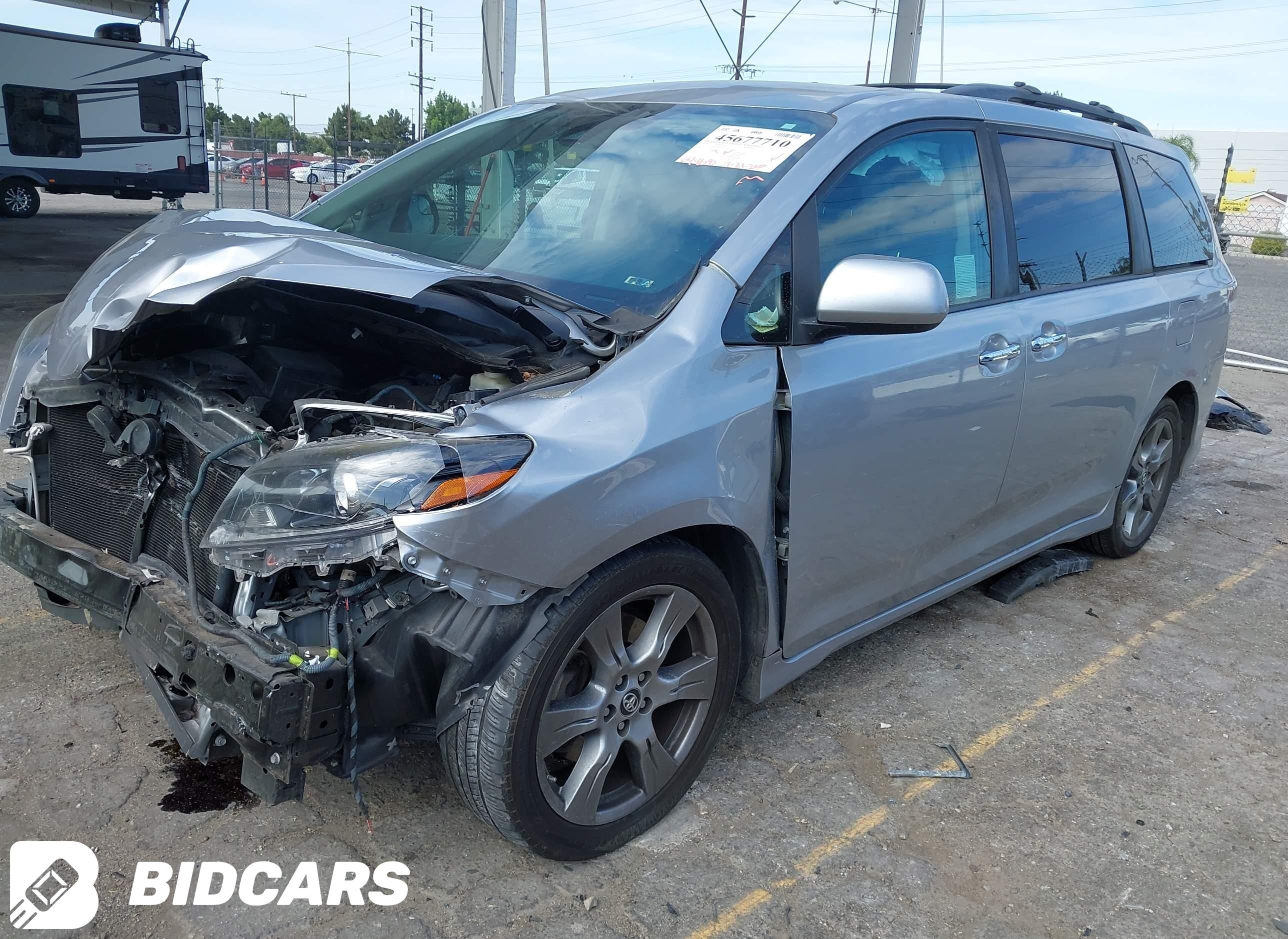 2018 Toyota Sienna, Se 8 Pass...
