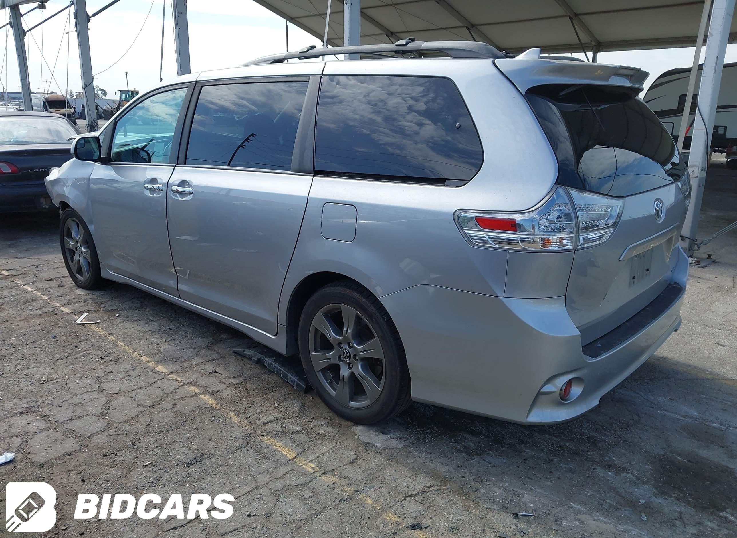 2018 Toyota Sienna, Se 8 Pass...