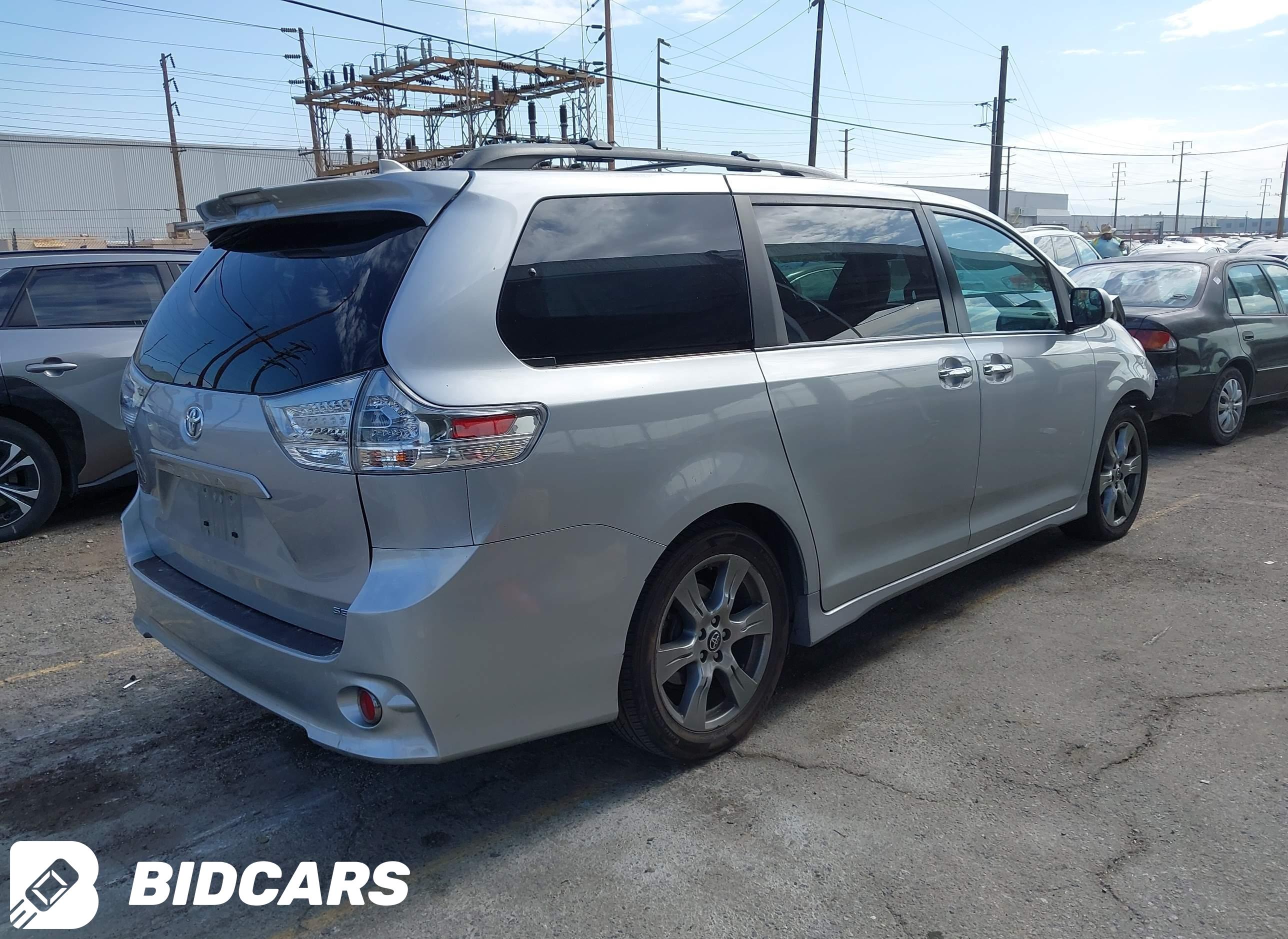 2018 Toyota Sienna, Se 8 Pass...