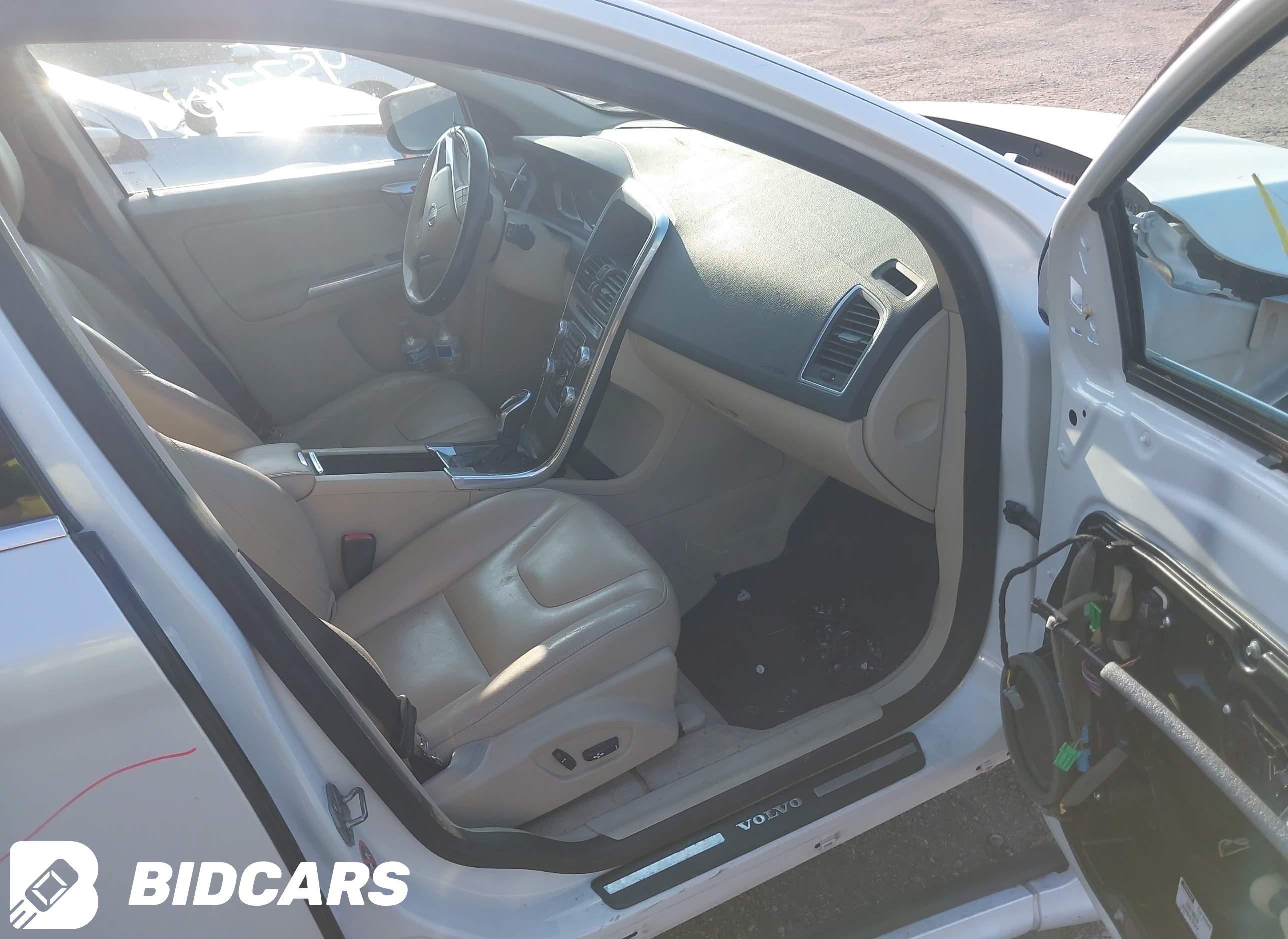 2015 Volvo XC60, T5/T5 Premier